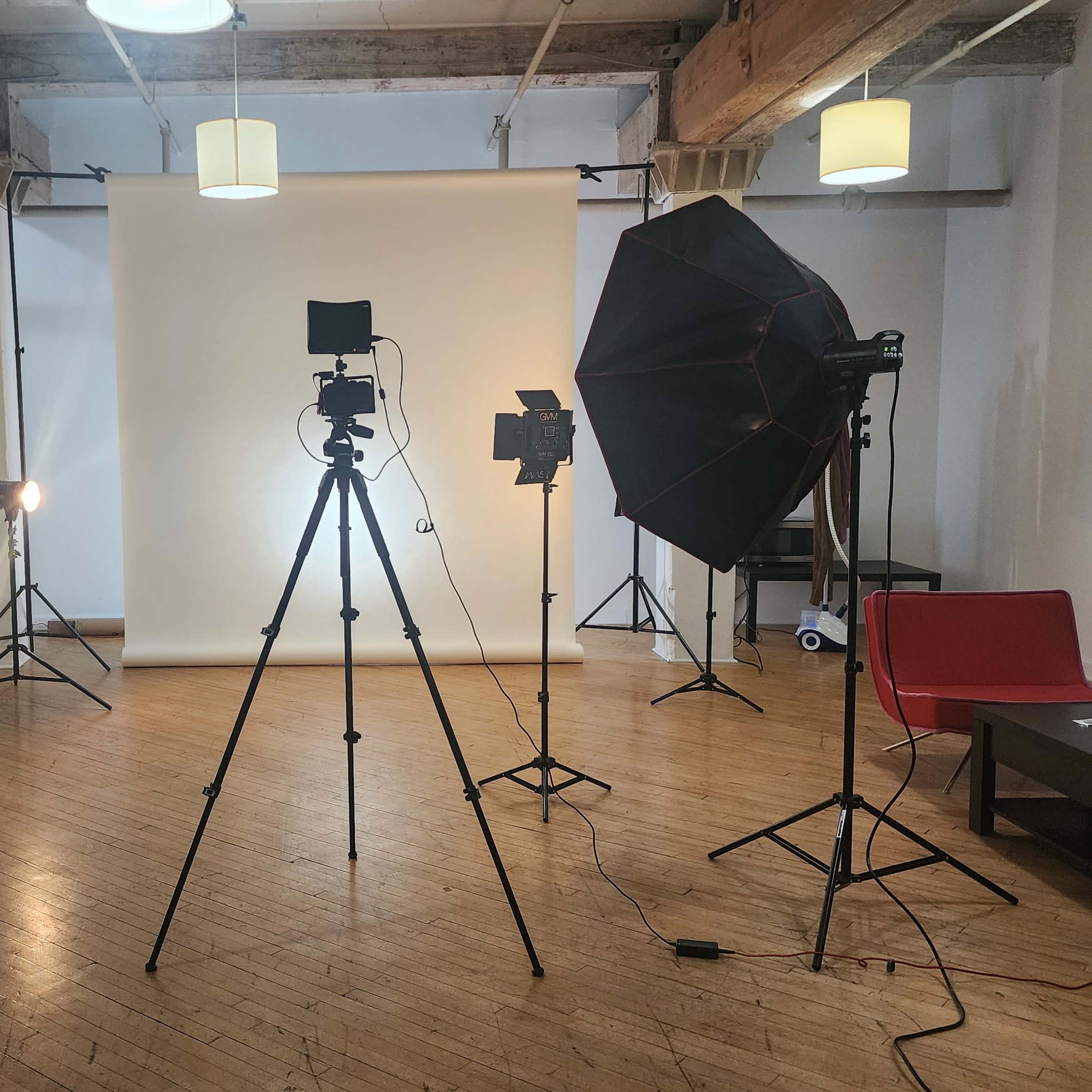 Chicago Portrait/Fashion Creative Studio space with natural light, studio gear, and a makeup station Image in Lower West Side, Chicago, IL