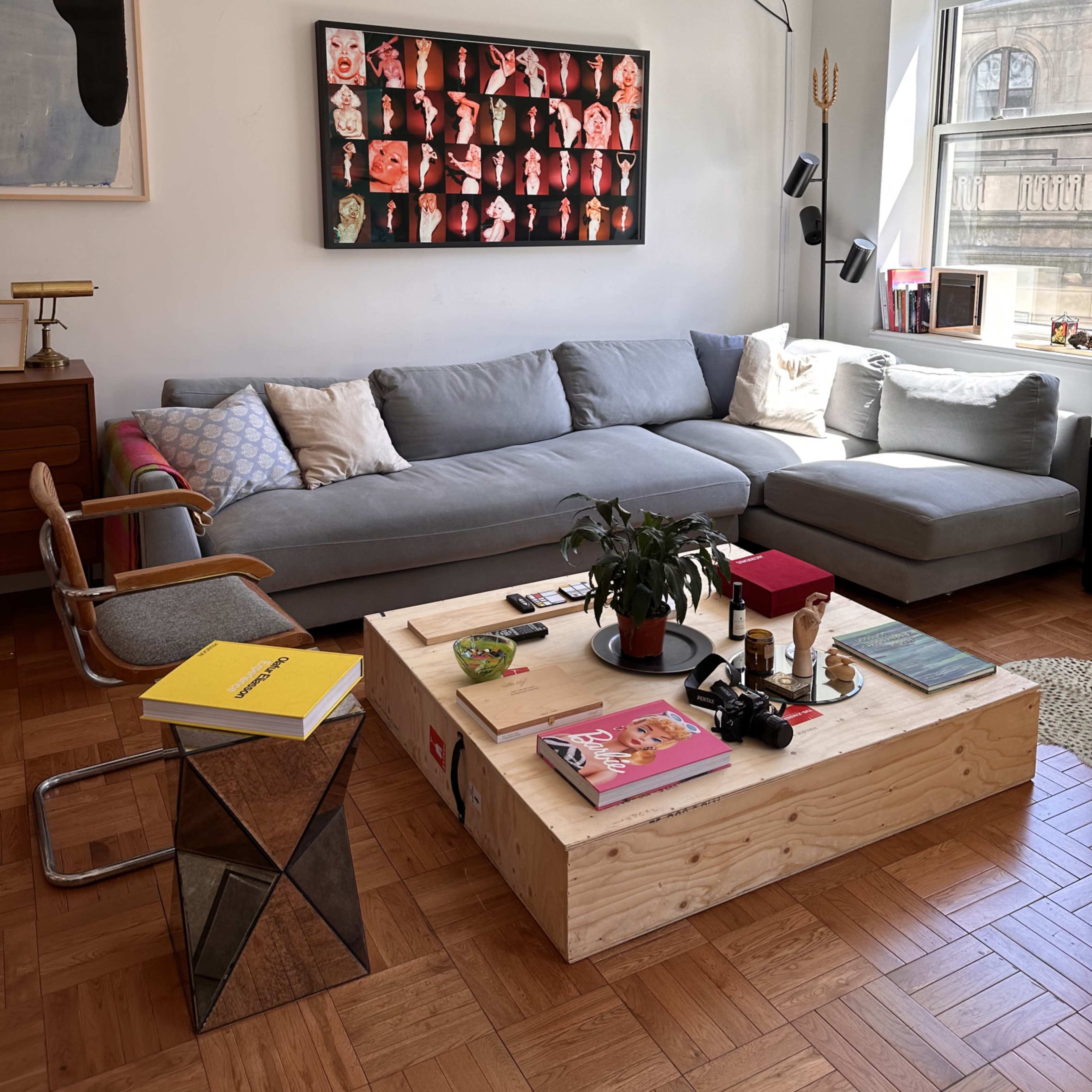 Stylish Contemporary Manhattan Condo on the 22nd floor Image in Lower Manhattan, New York, NY