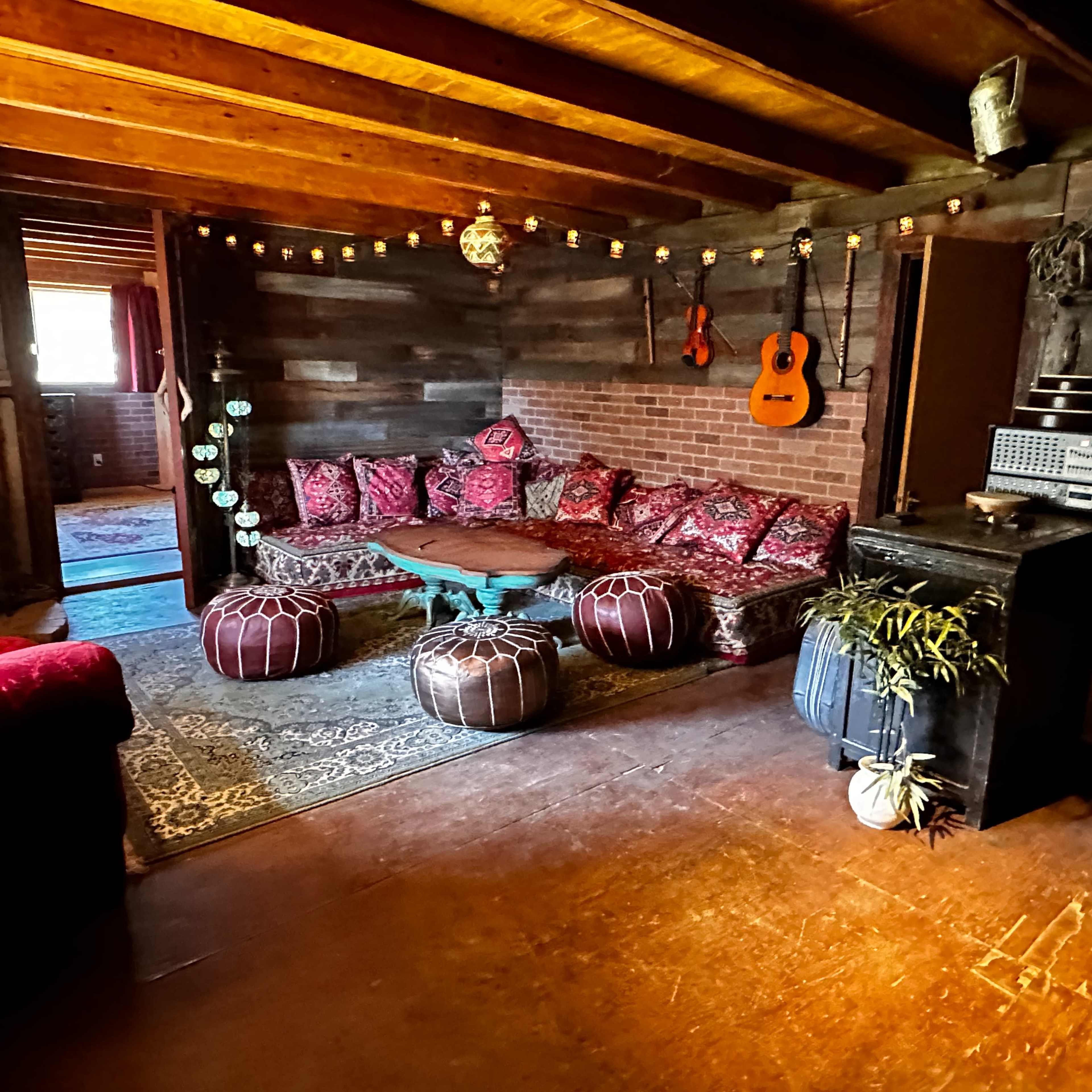 Boho Chic Hookah/Tarot Lounge w/ Moroccan Vibes Image in Leona Valley, Leona Valley, CA