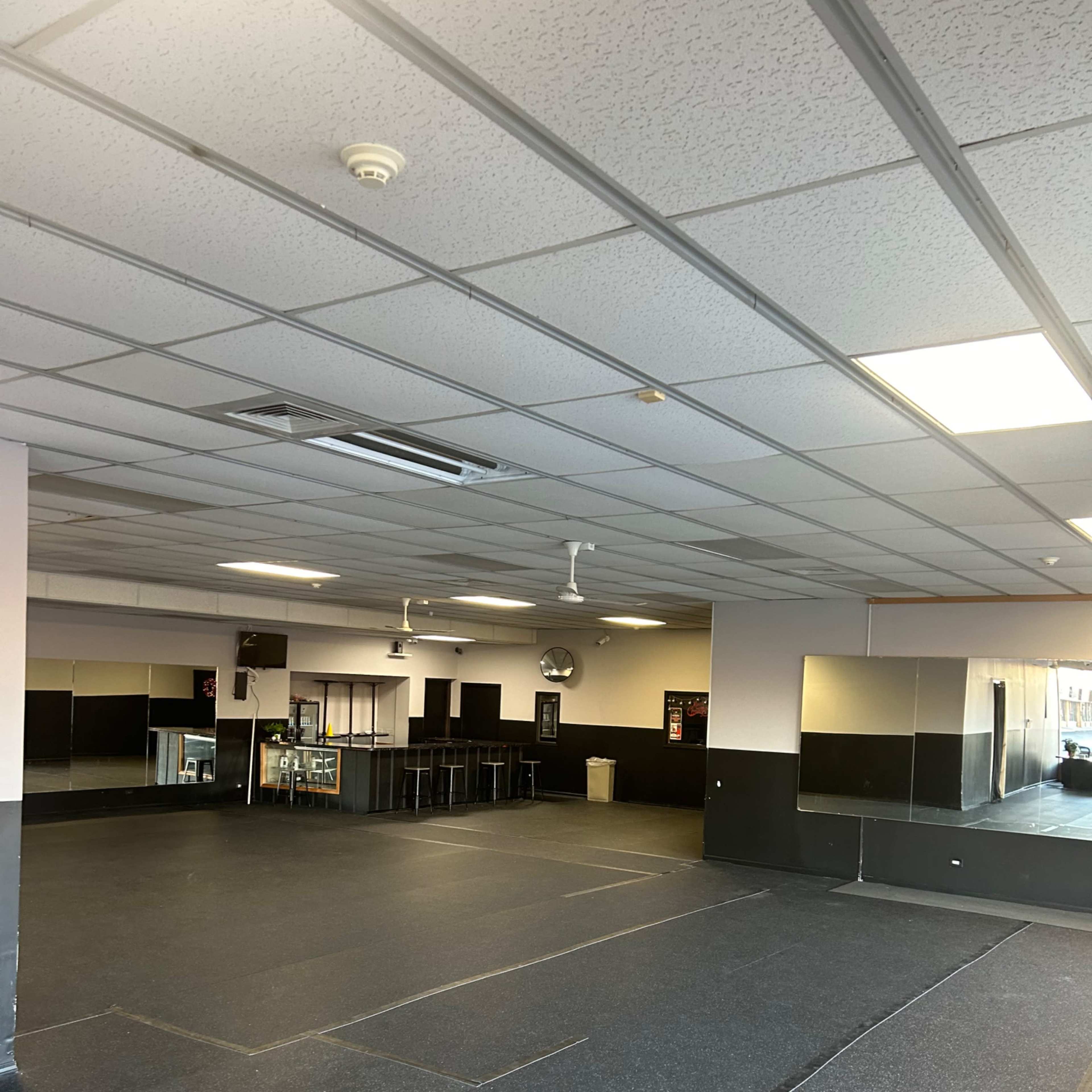 Indoor Turf Field Gym with wide Open Space Image in Rich Township, Richton Park, IL