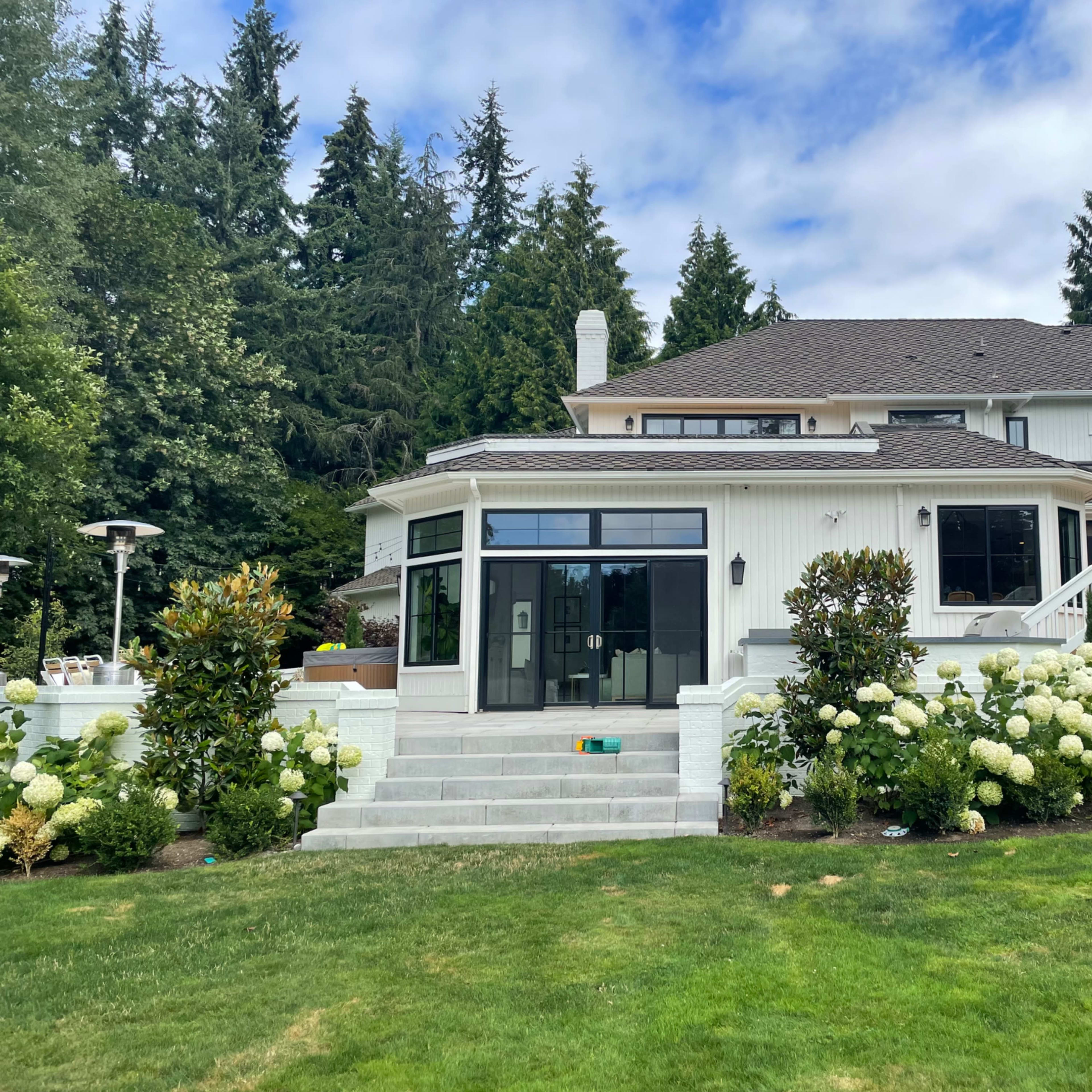 Beautiful, light filled, spacious home Image in Cottage Lake, Woodinville, WA