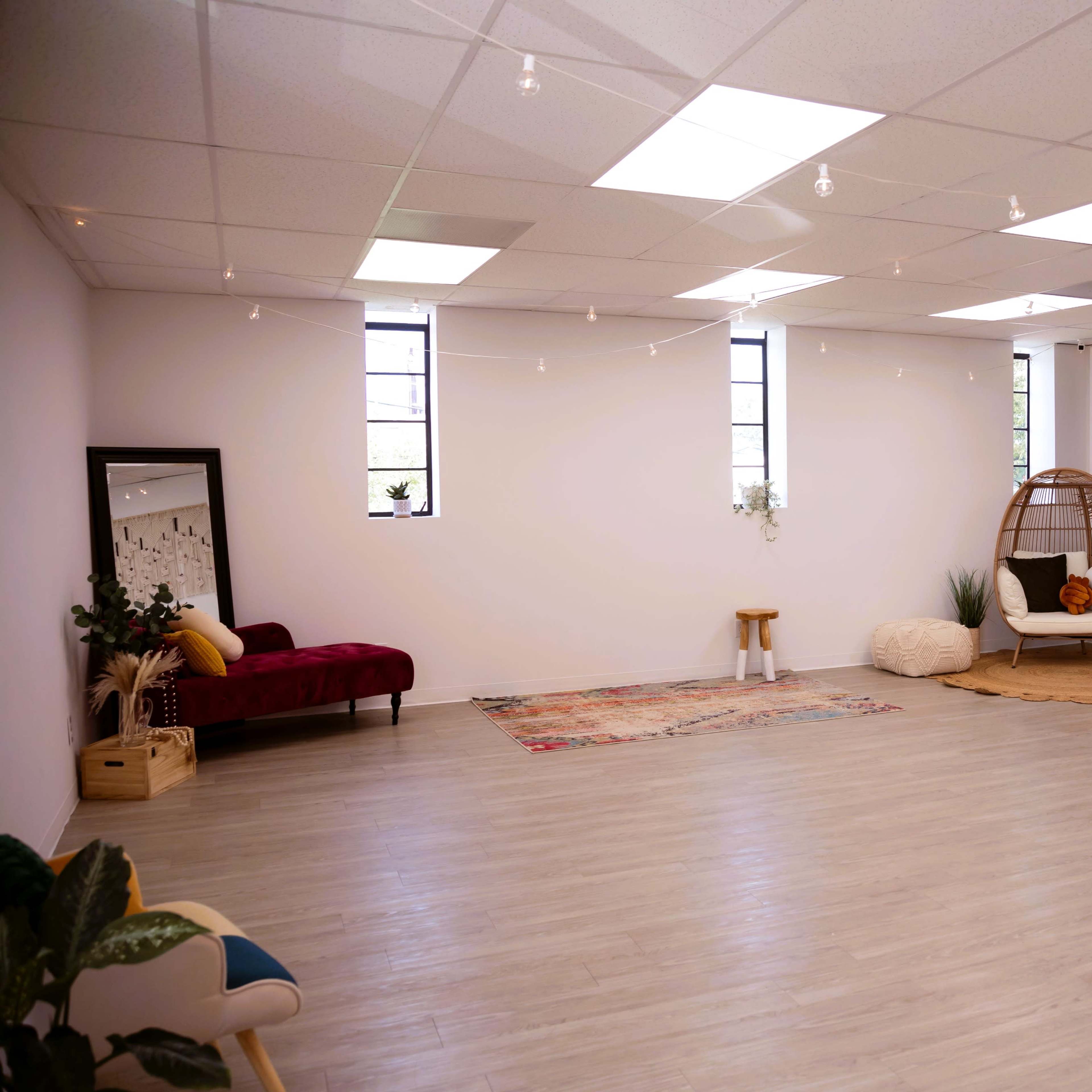 Versatile Meeting Space and Content Studio Image in Knoxville, Knoxville, TN