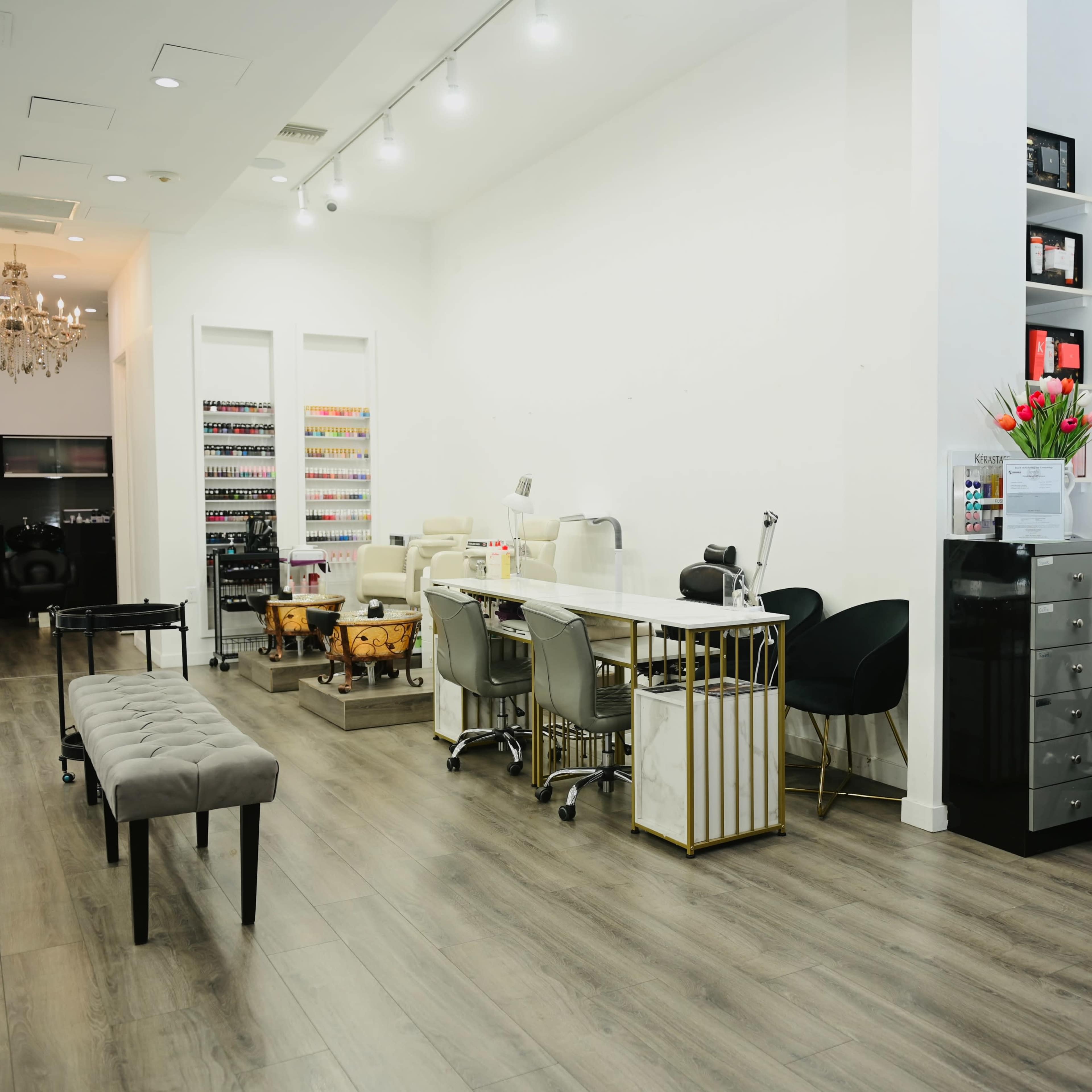 Modern Upscale Sherman Oaks Hair Salon Image in Sherman Oaks, Los Angeles, CA
