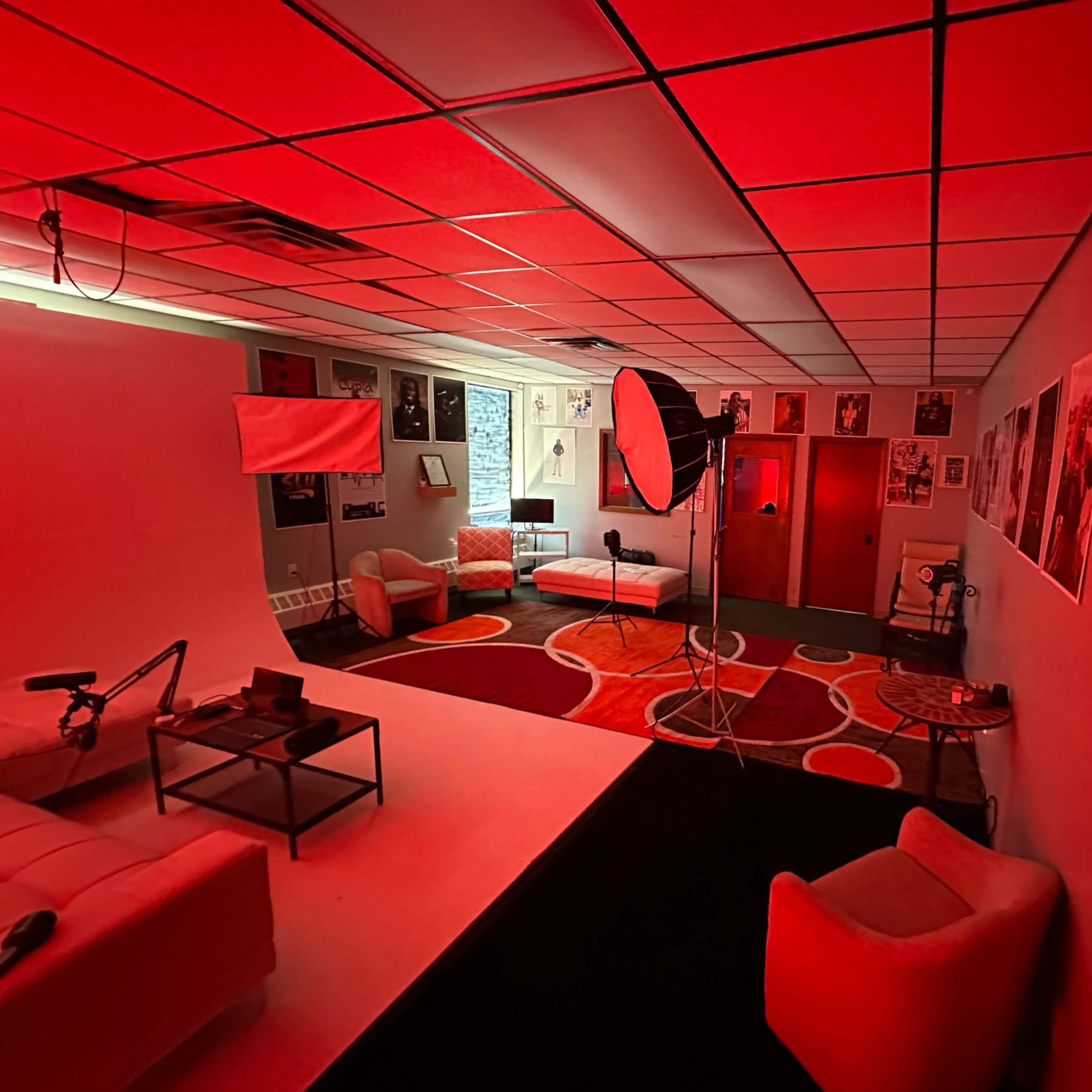 Photos / Videos Studio Image in Jefferson, Fargo, ND