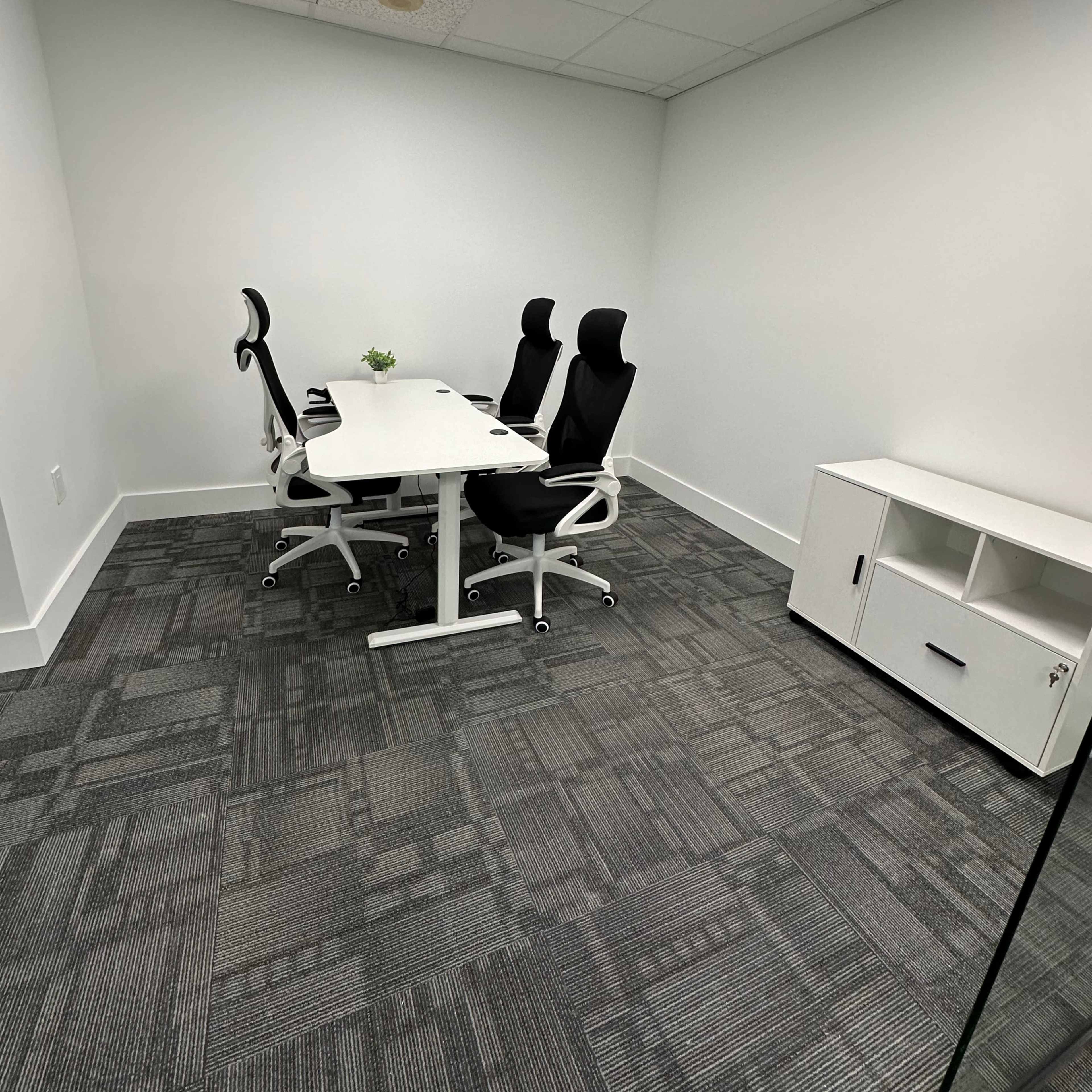 Brickell, private office space for business purposes Image in Downtown Miami, Miami, FL