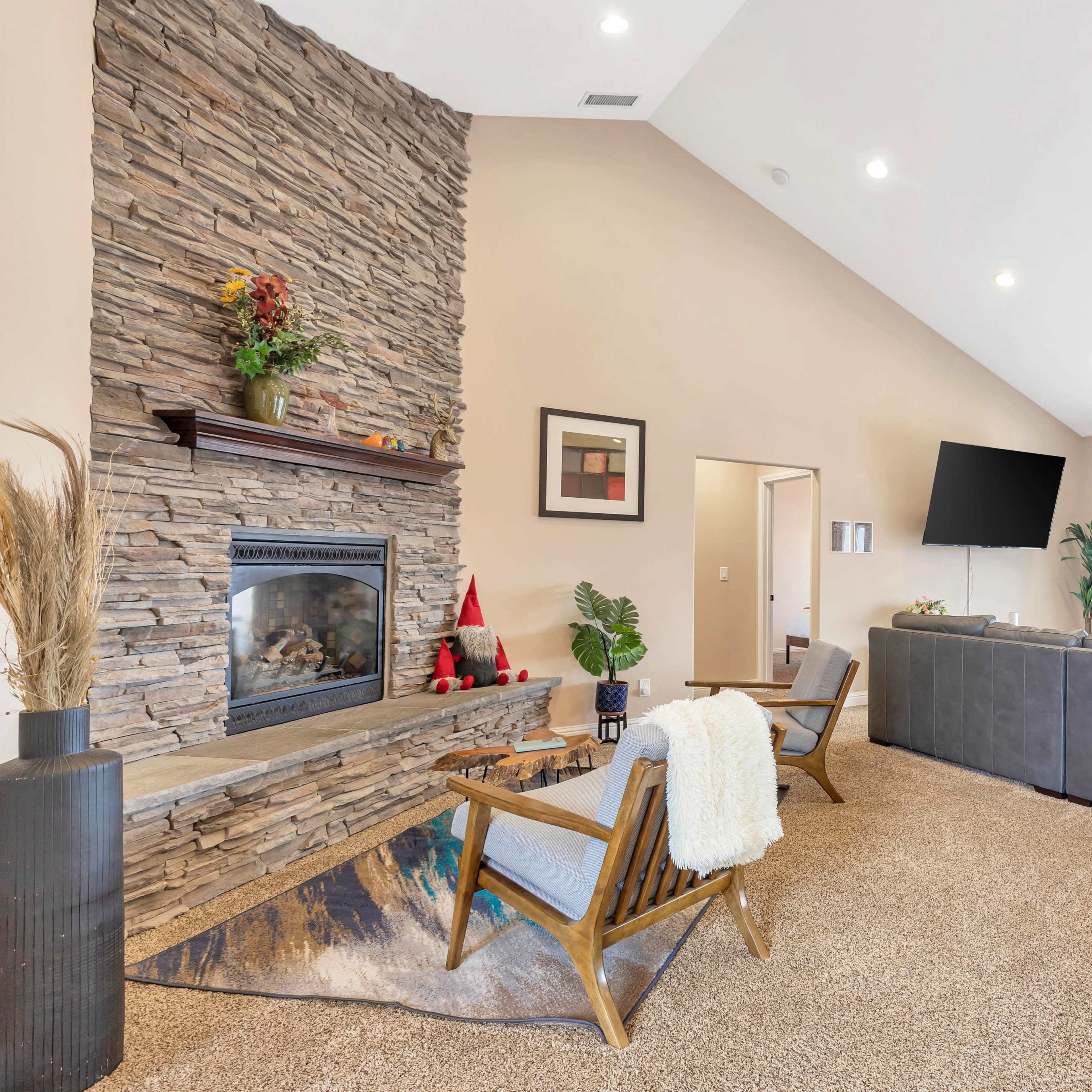 Stargaze Retreat with Amazing View and Venue Image in Ahwahnee, Ahwahnee, CA