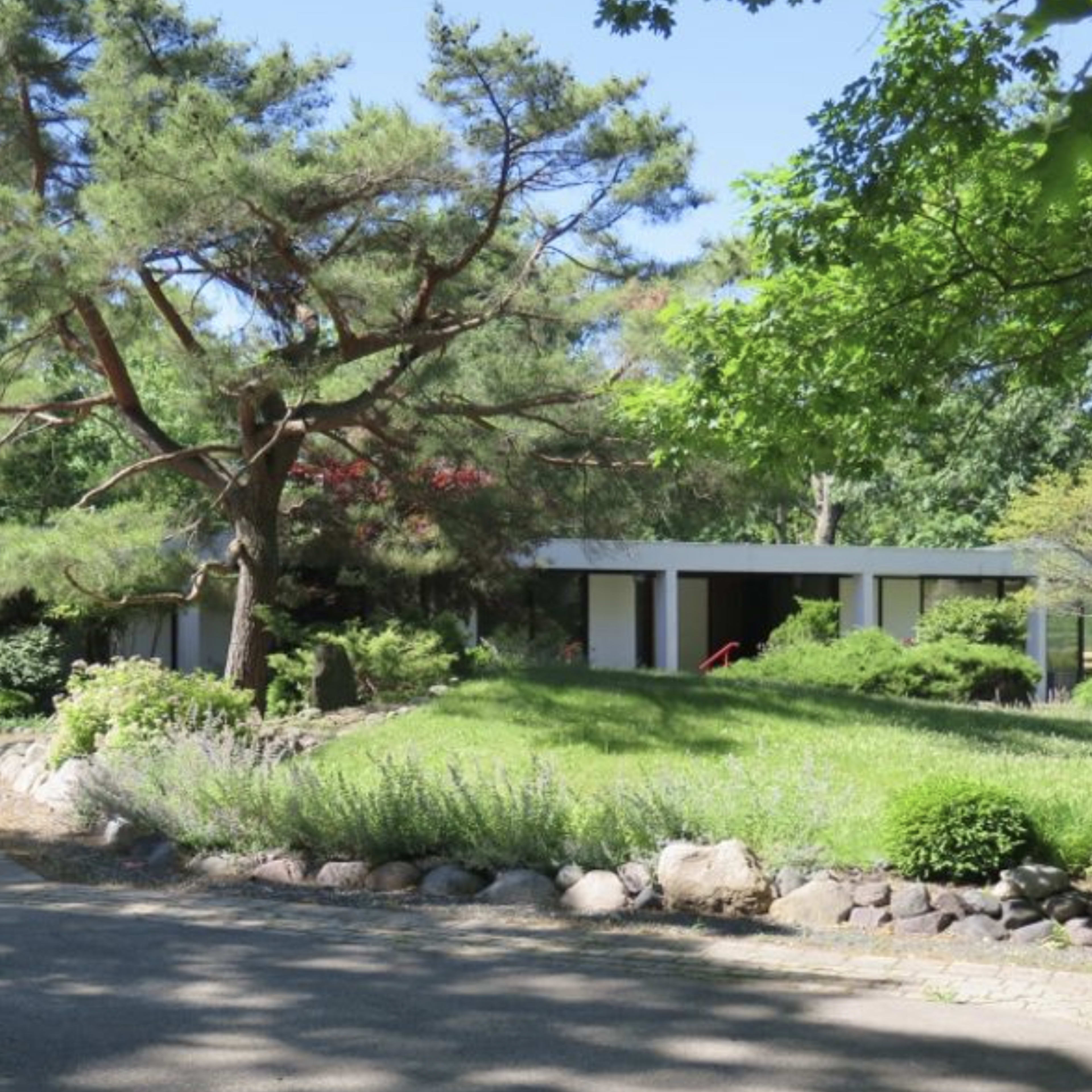 Midcentury Modern on the River Image in Vernon Township, Riverwoods, IL