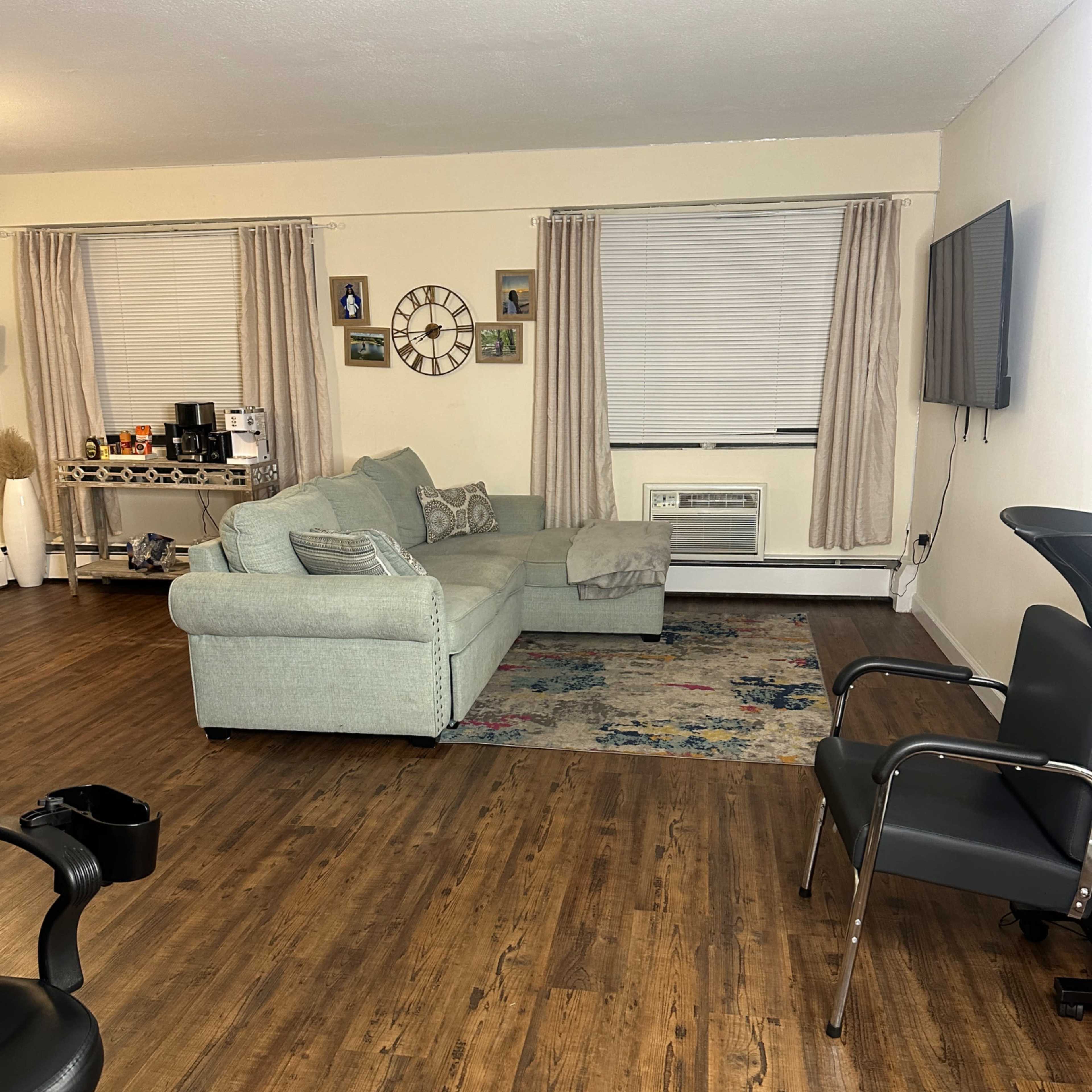 East Falls salon studio in quite home space Image in Germantown, Philadelphia, PA
