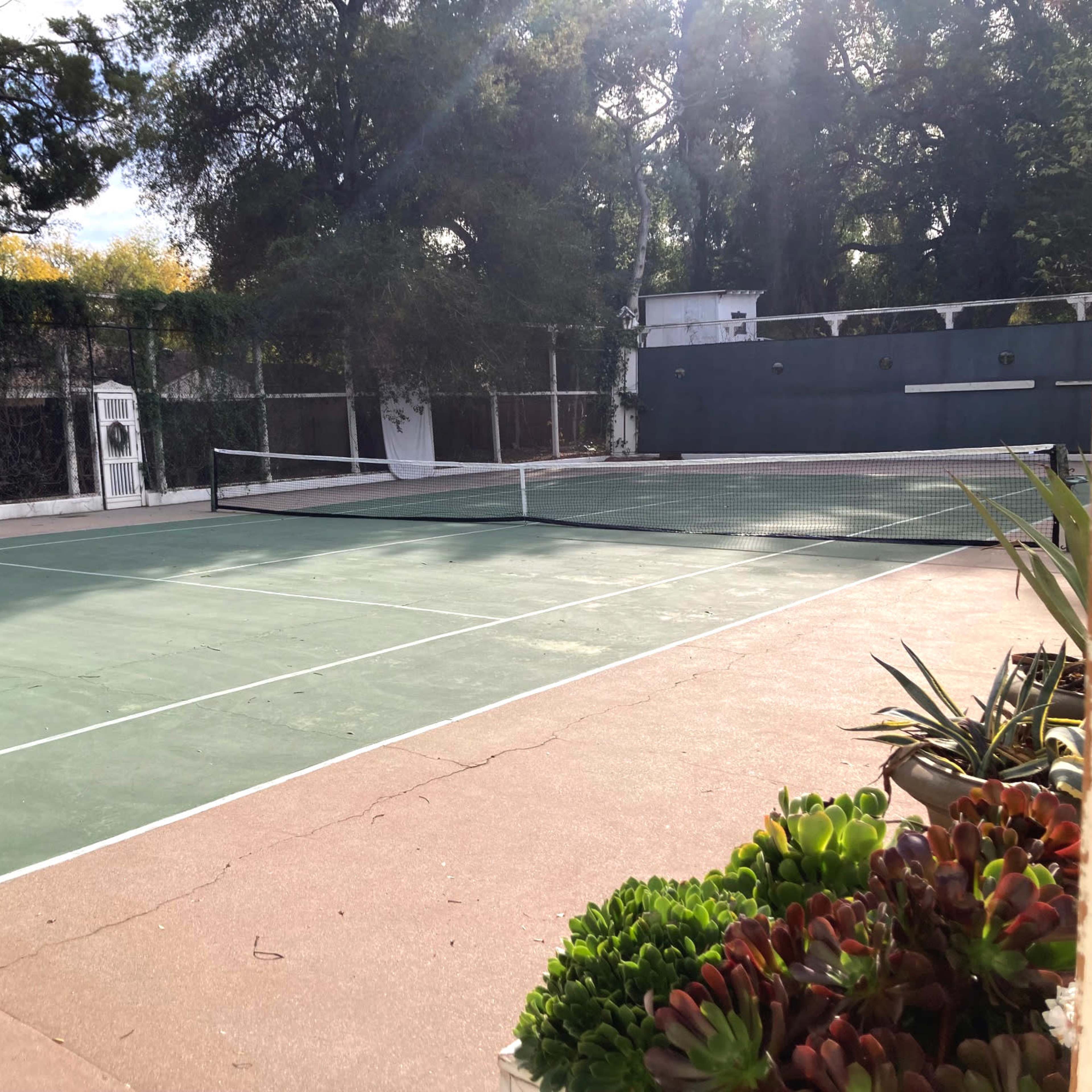 1920's Tennis Court with Oak Trees Image in Tarzana, Los Angeles, CA