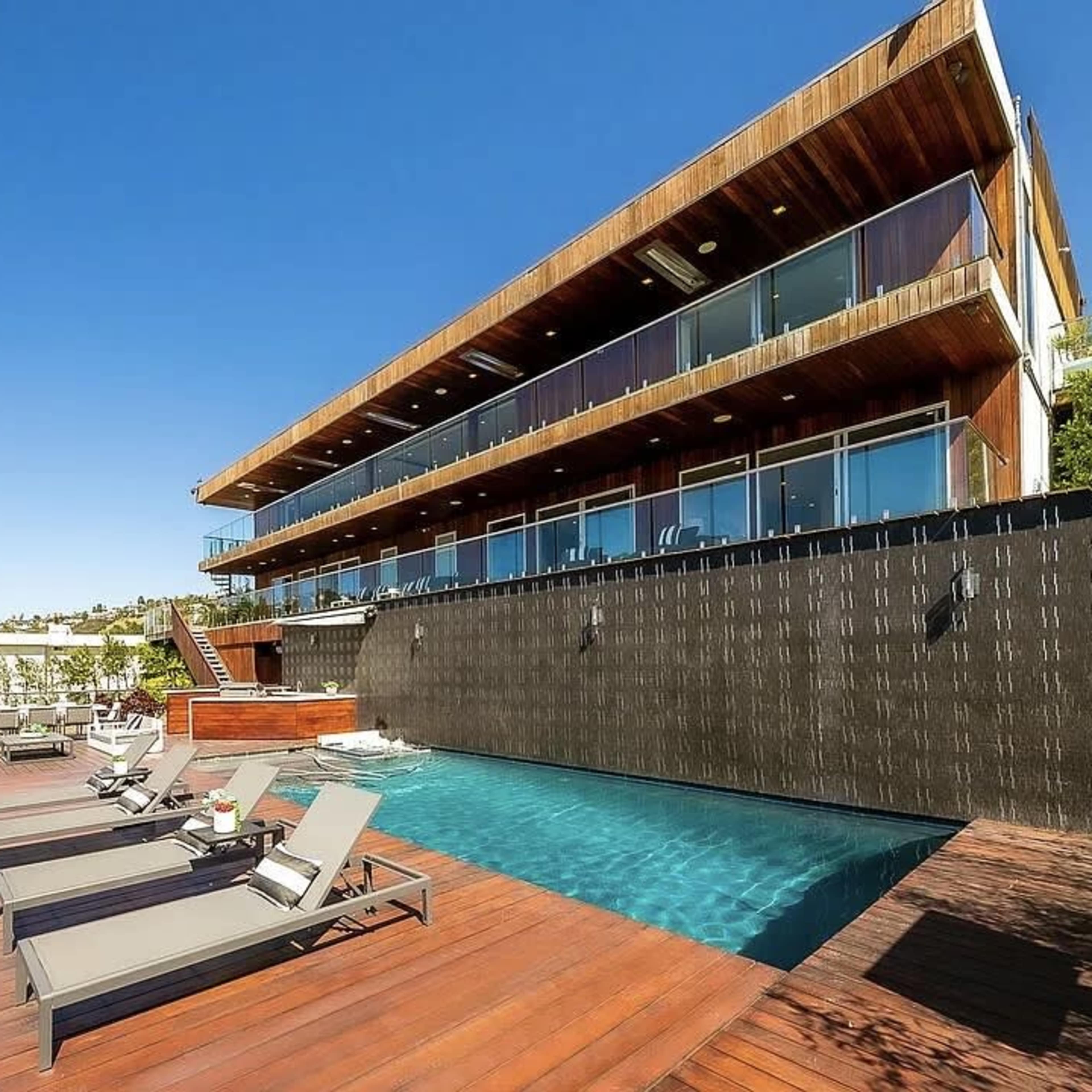 Contemporary Hillside Villa. Image in Central LA, Los Angeles, CA