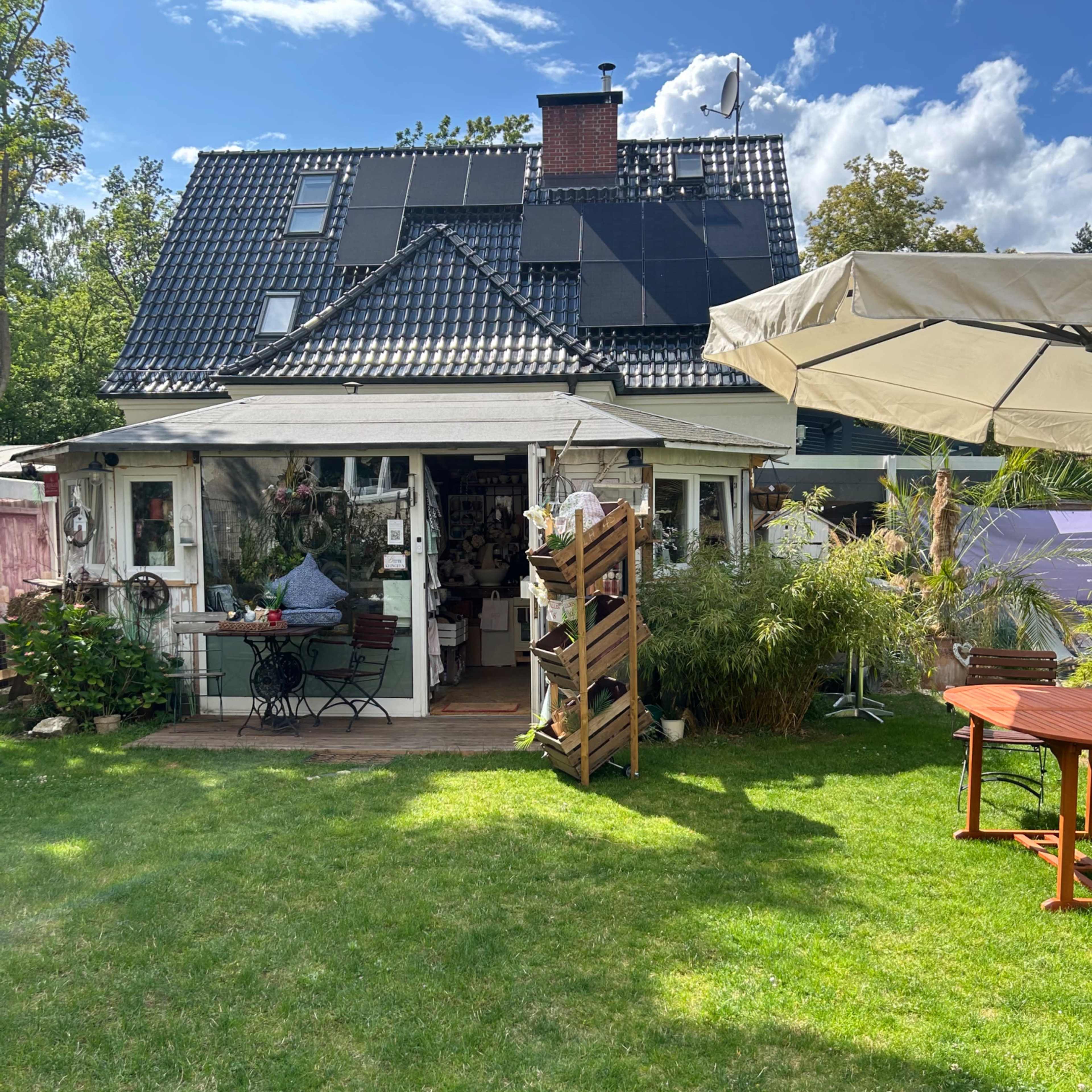 Geheimer Garten mit kleinem GeschenkeLaden, kleinem Shop am Stadtrand Bild in Berlin, Berlin, BE