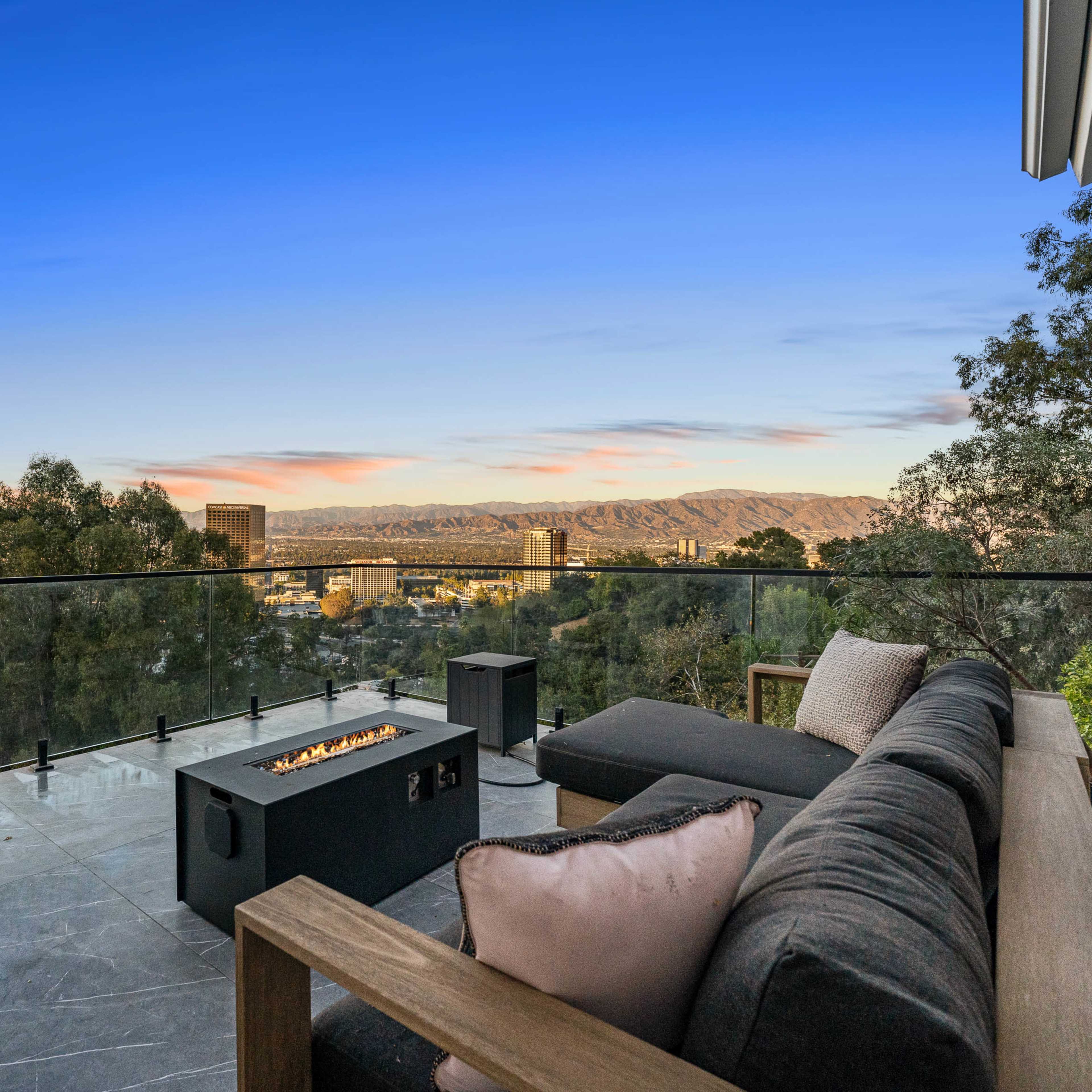 Hollywood Hills Deck with beautiful views Image in Studio City, Los Angeles, CA