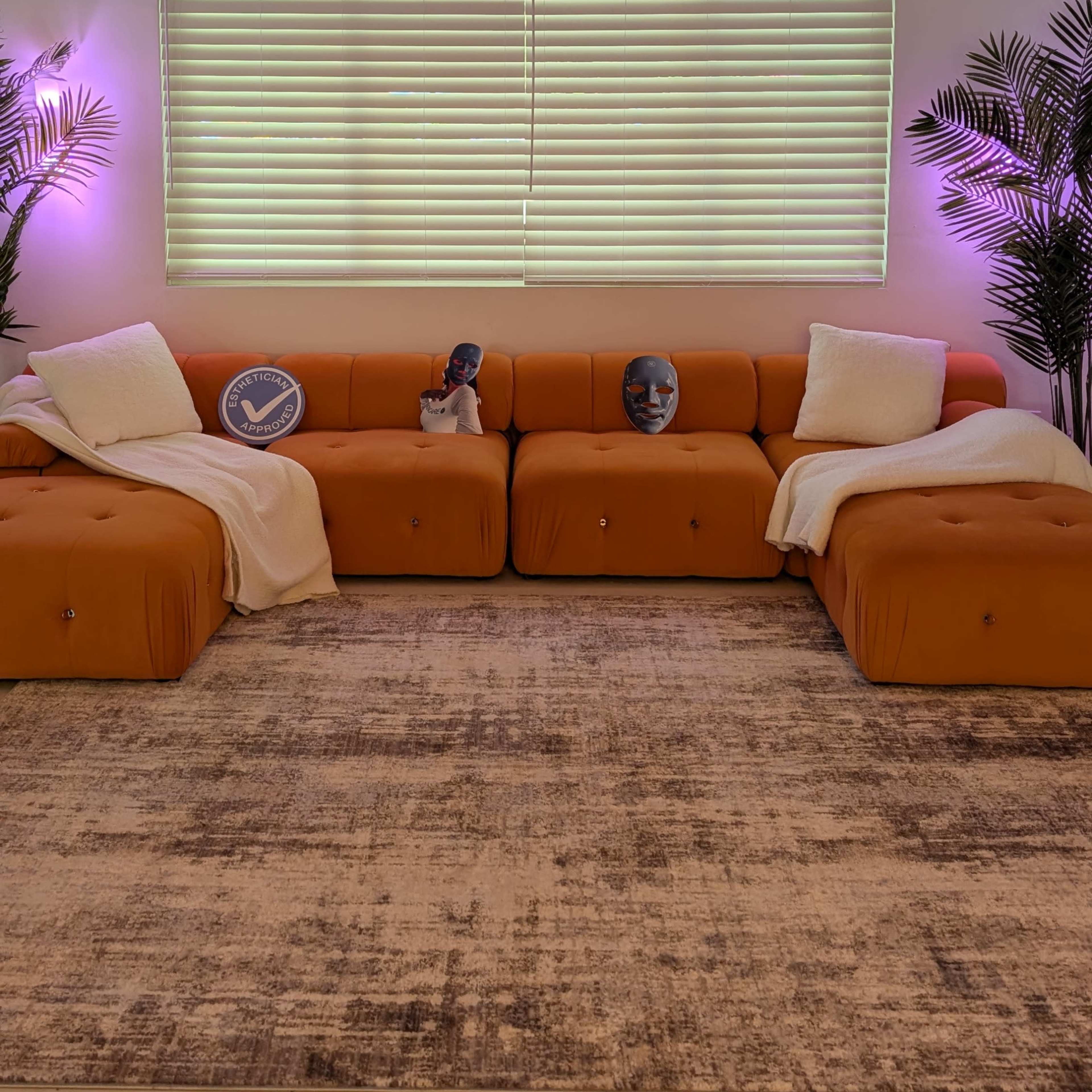 XF LIGHT LOUNGE PALM SPRINGS Image in Palm Springs, Palm Springs, CA