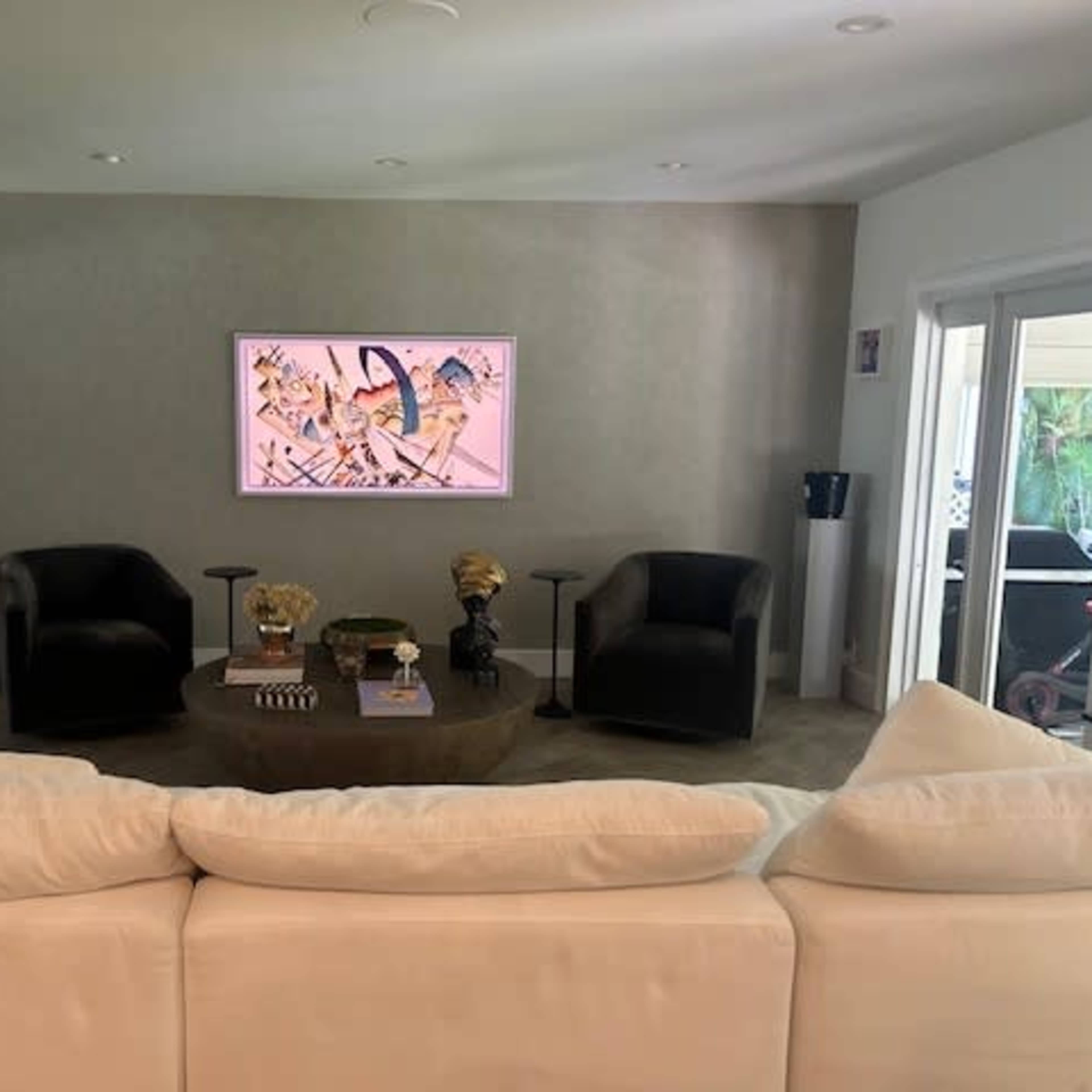 Classic Meets Contemporary: A home designed with perfect photoshoot spaces Image in Upper East Side, Miami, FL