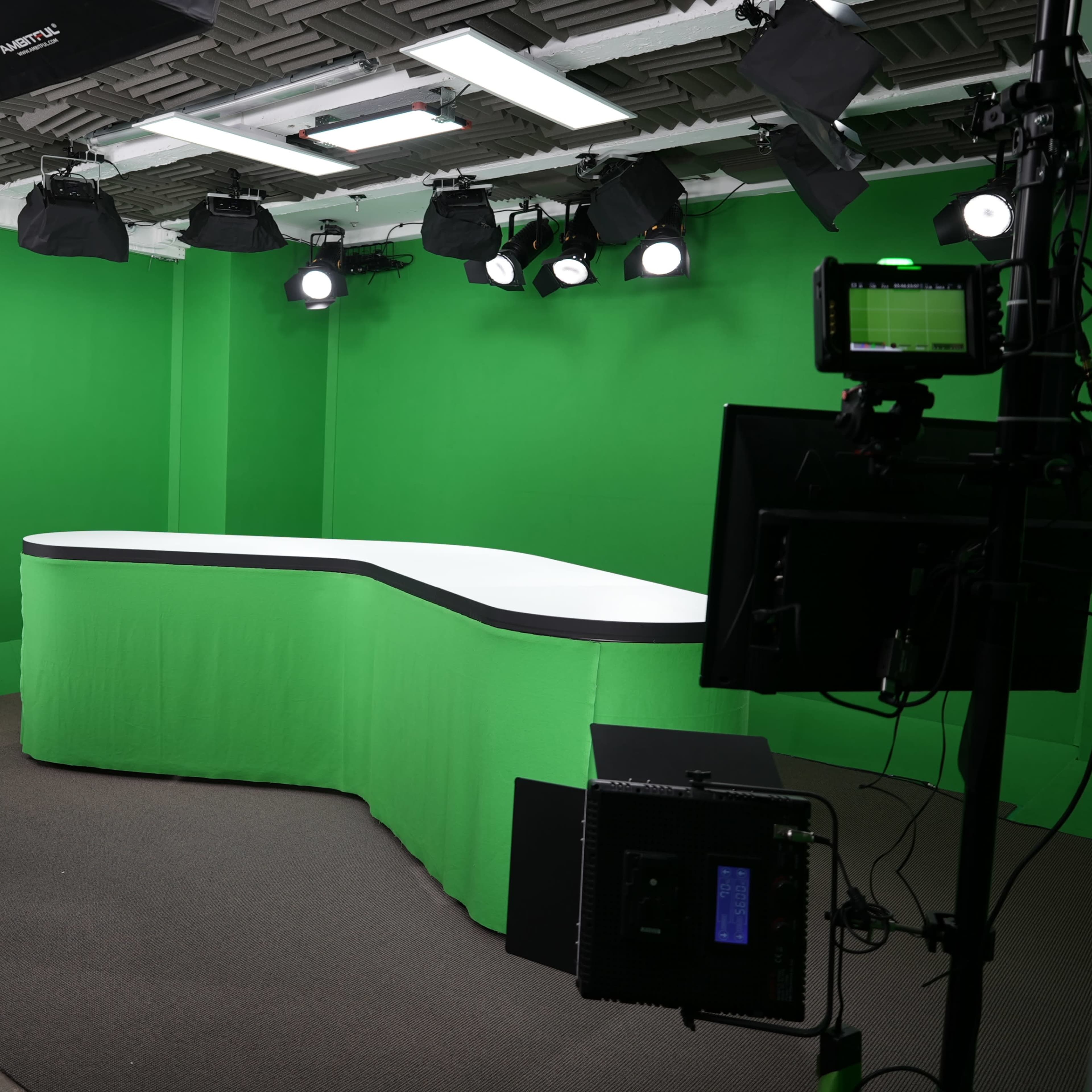 Studio TV avec Plateau Live au coeur de Paris la Défense Image dans Bécon-les-Bruyères, Courbevoie, Île-de-France