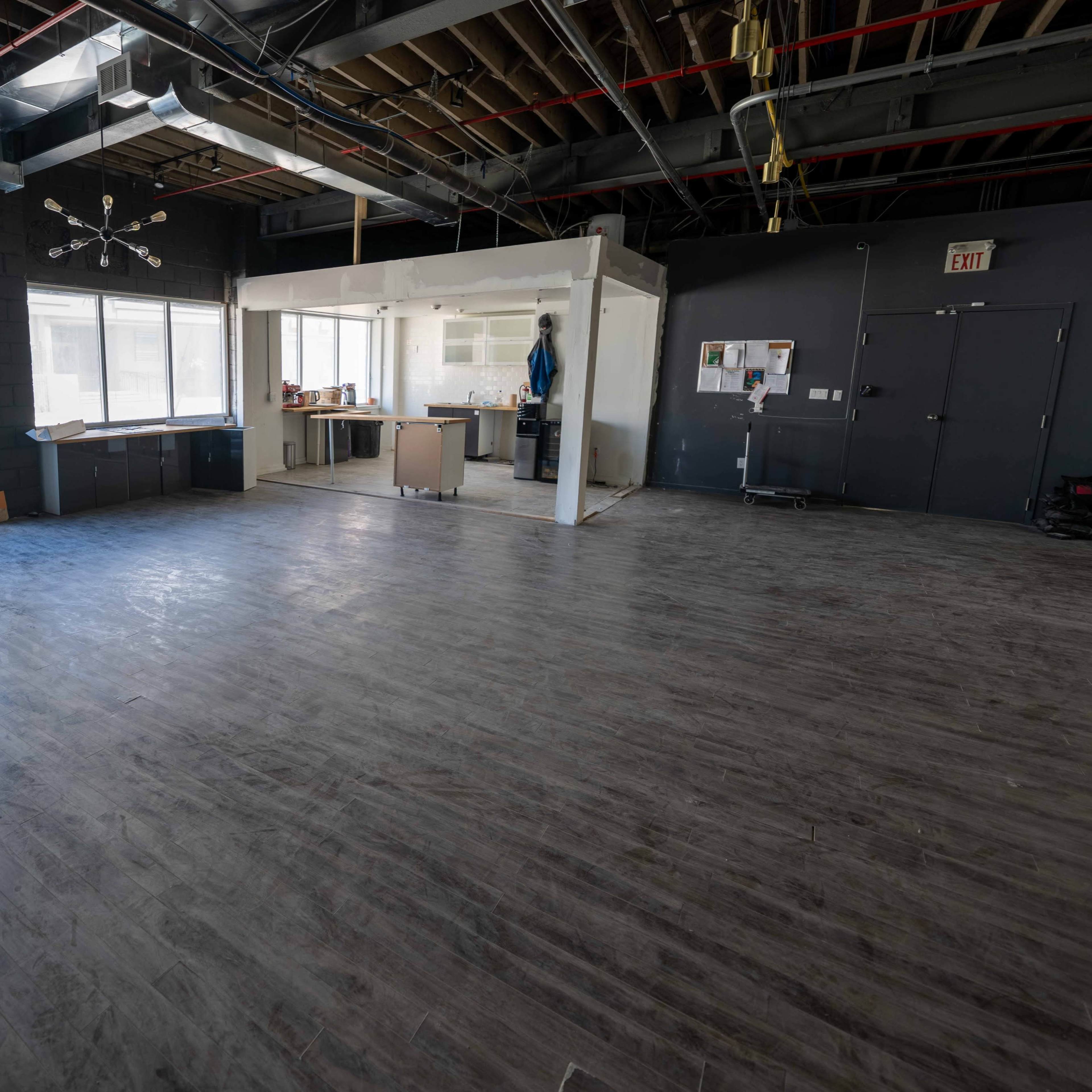 Queen West Studio Image in Niagara, Toronto, ON