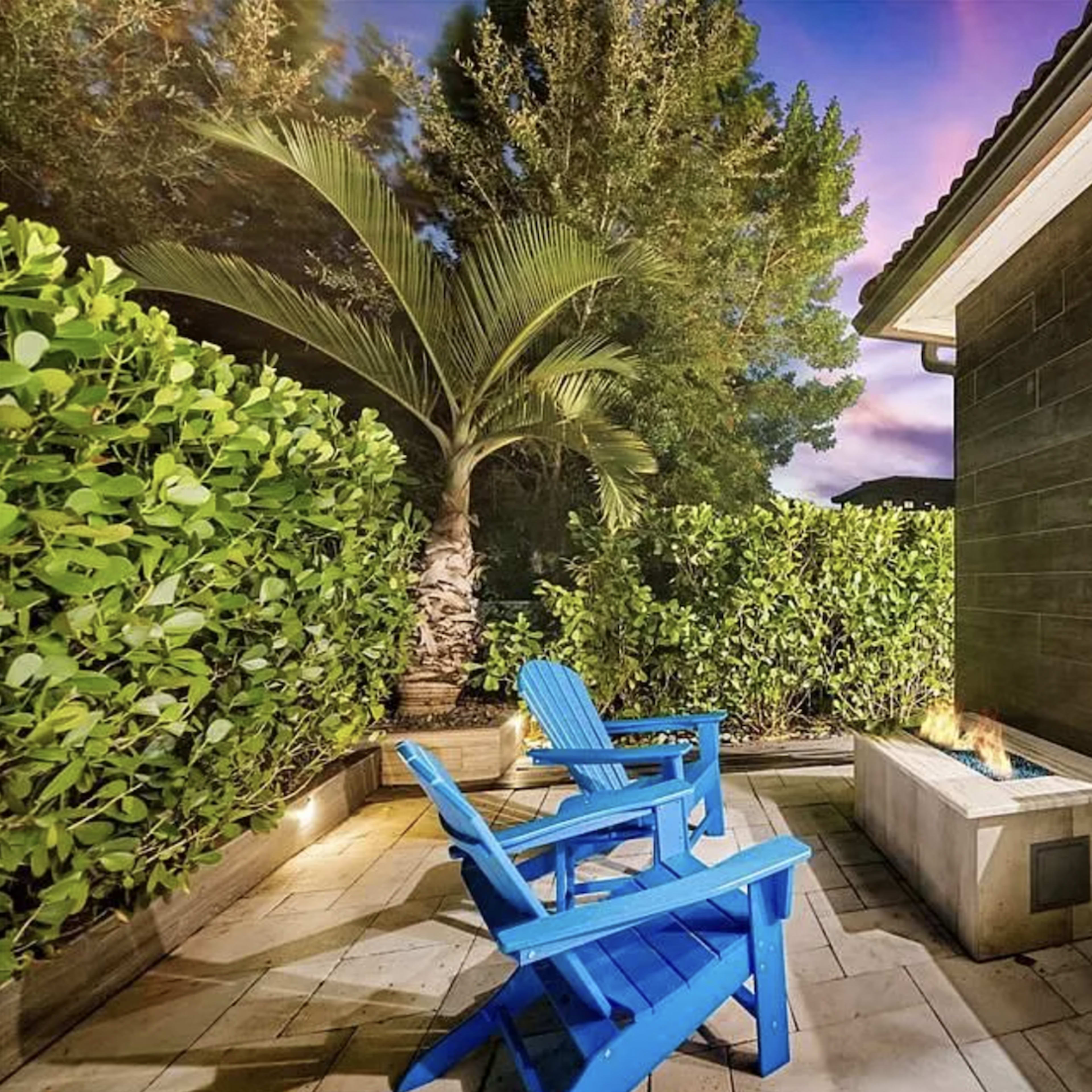 Private Backyard Oasis Image in Parkland, Parkland, FL