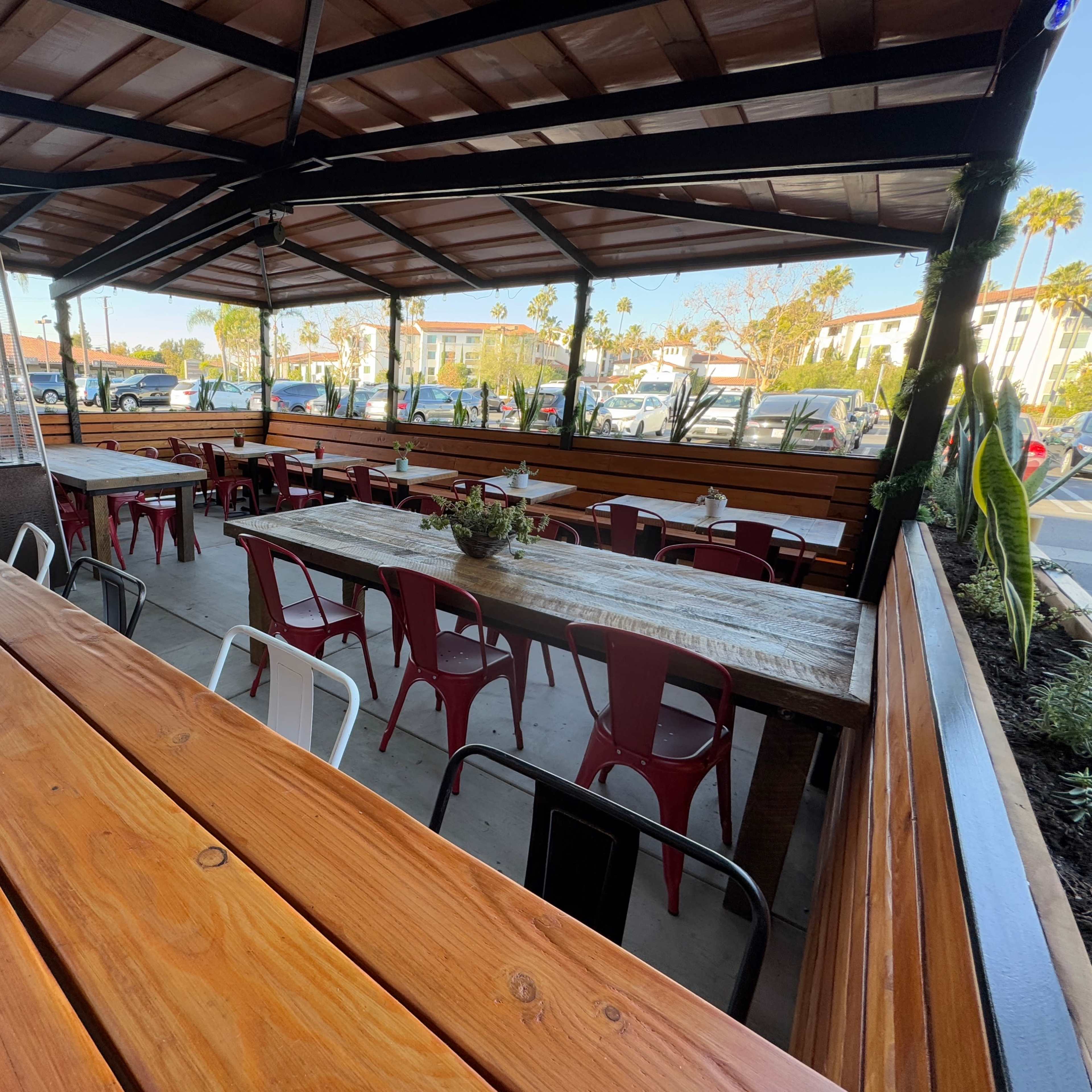 Industrial-Inspired Patio Image in Mesa Verde, Costa Mesa, CA