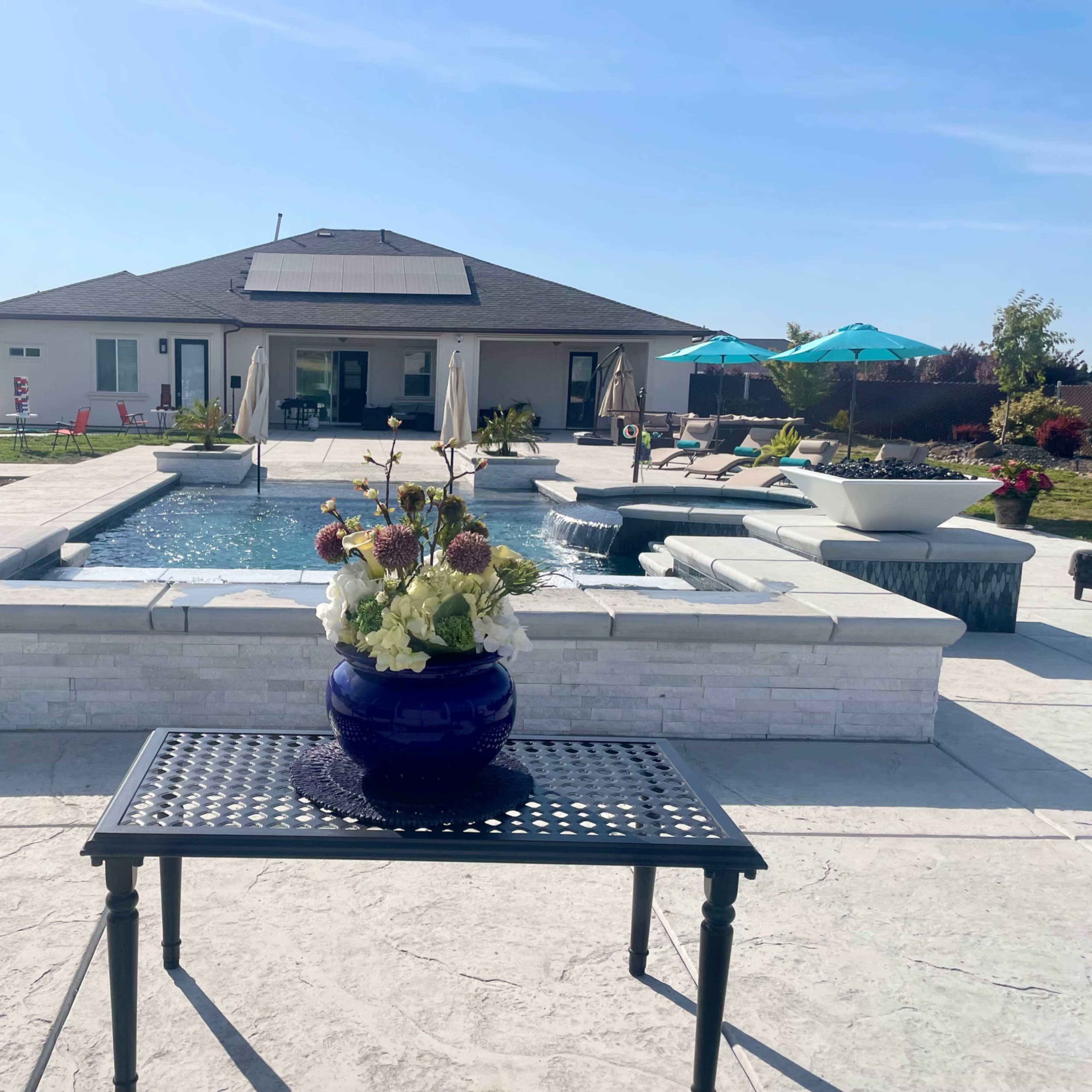 Chateau Sadlerstone Image in Collierville, Acampo, CA