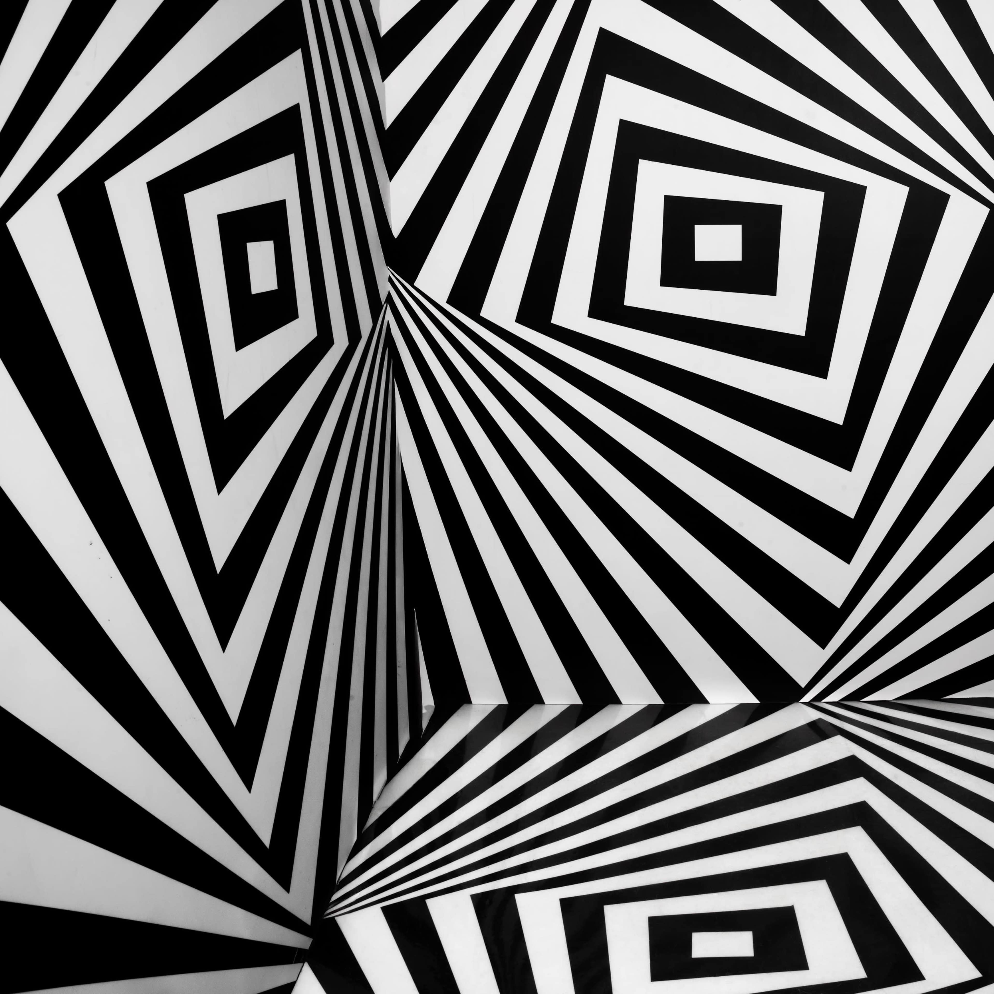 The Psychedelic Box – Immersive & Optical Illusion Set Image in Little River, Miami, FL