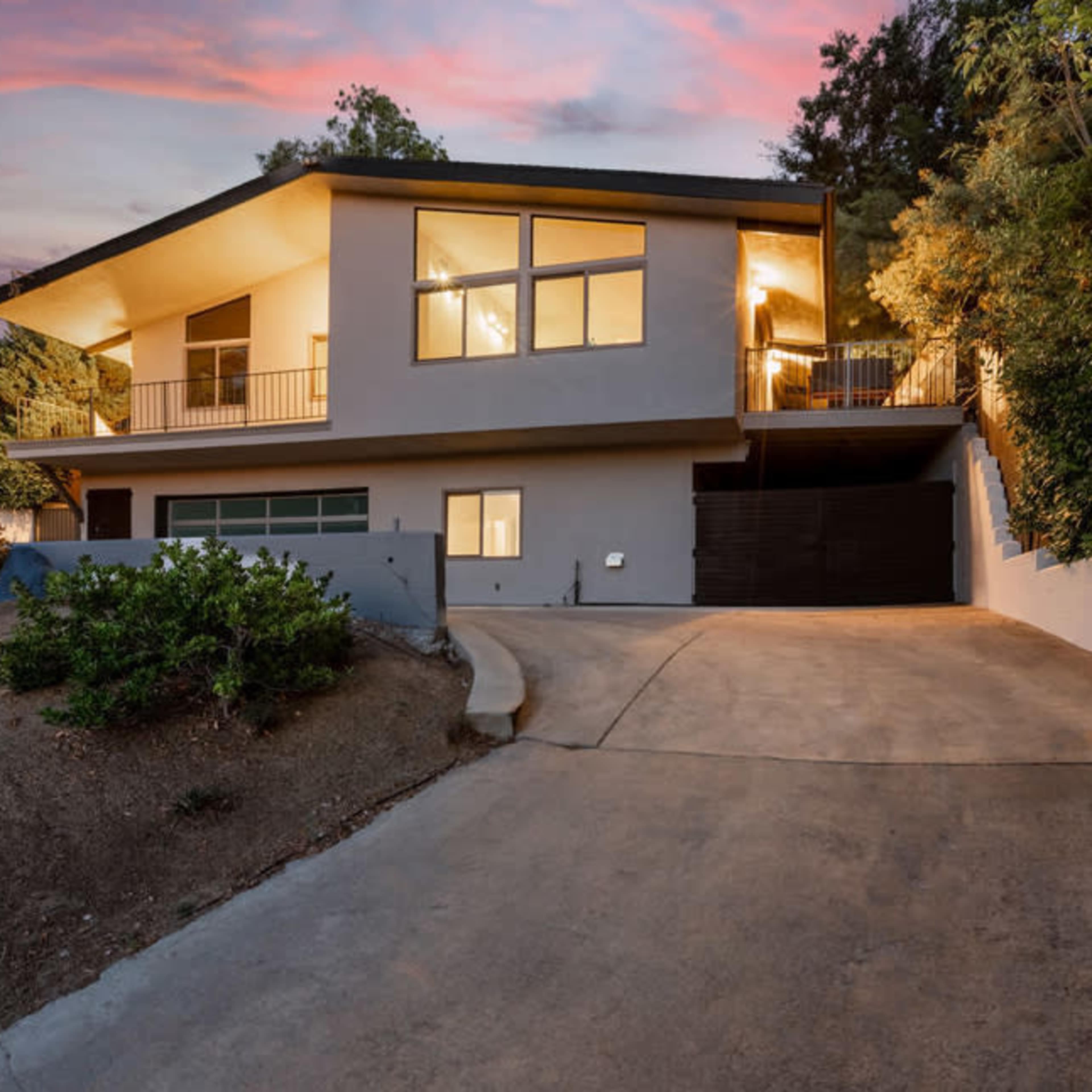 Beautiful, modern, production-friendly house, full of natural light! Image in Northeast Los Angeles, Los Angeles, CA
