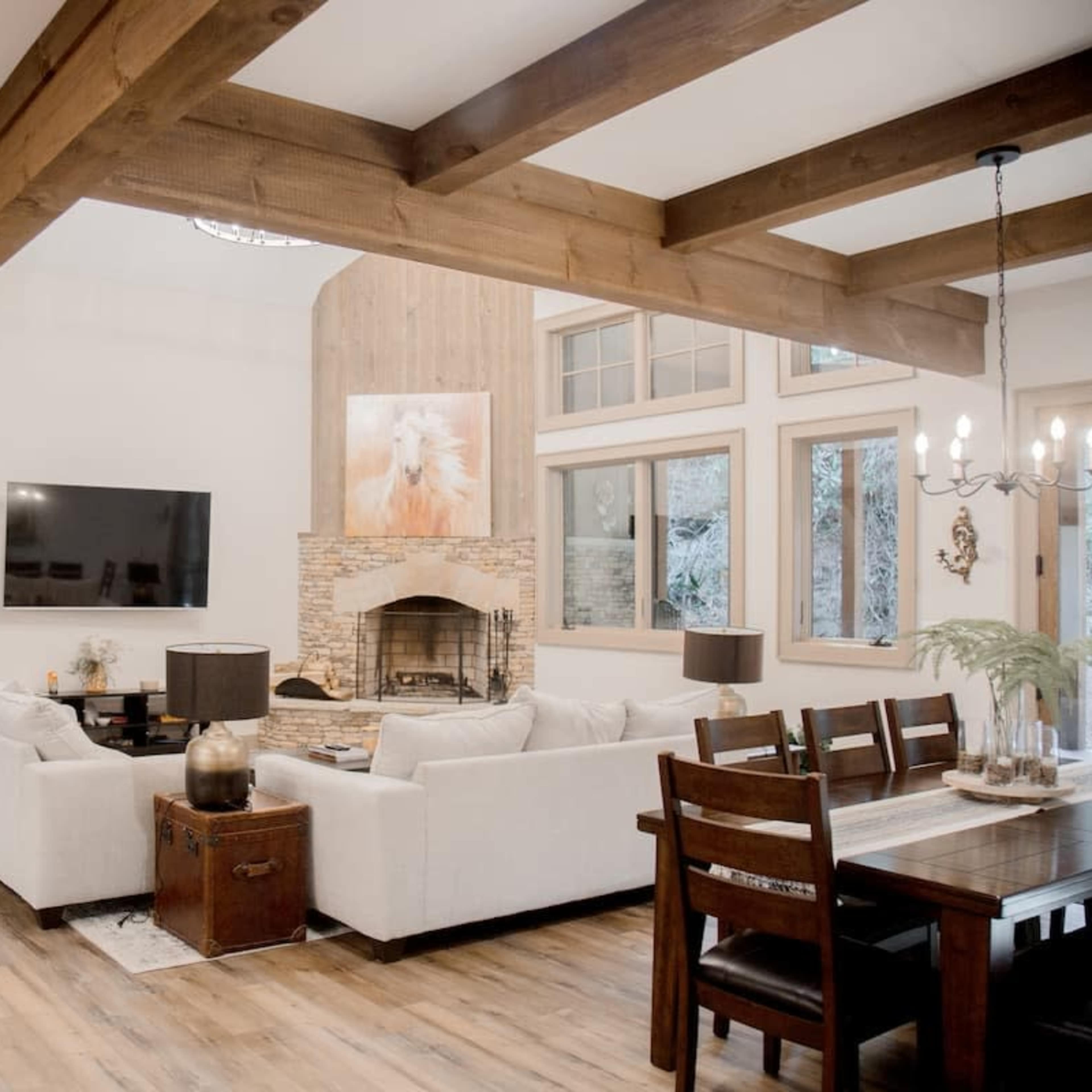 Luxury Cabin in Western NC Mountains (within Nantahala National Forest) and walking distance to Glen Falls. Image in , Highlands, NC