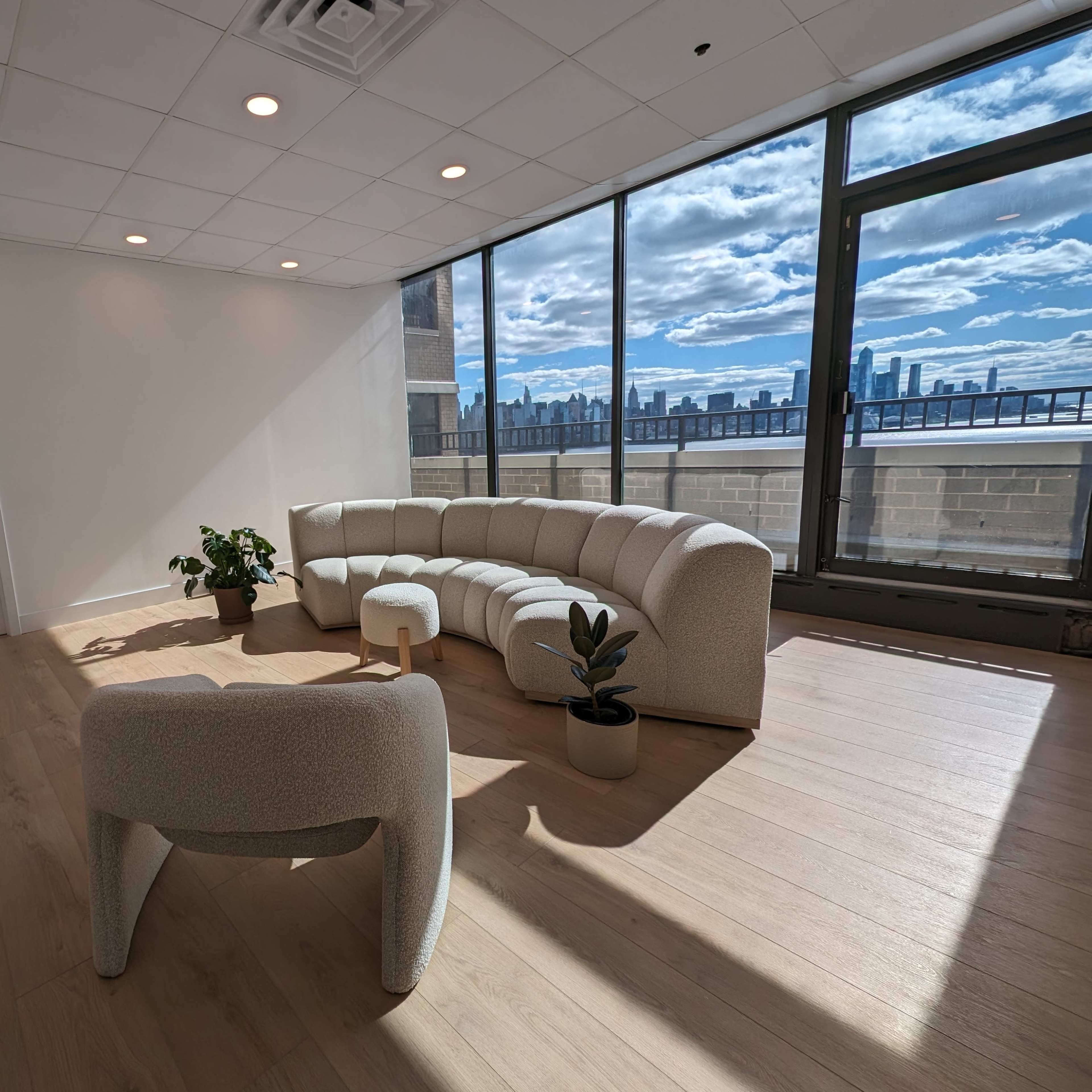 (PROPERTY FOR SALE) Studio With Balcony & Stunning View | Photo & Video Shoots | Podcasts | Wellness/Massage/Therapy Image in Guttenberg, Guttenberg, NJ
