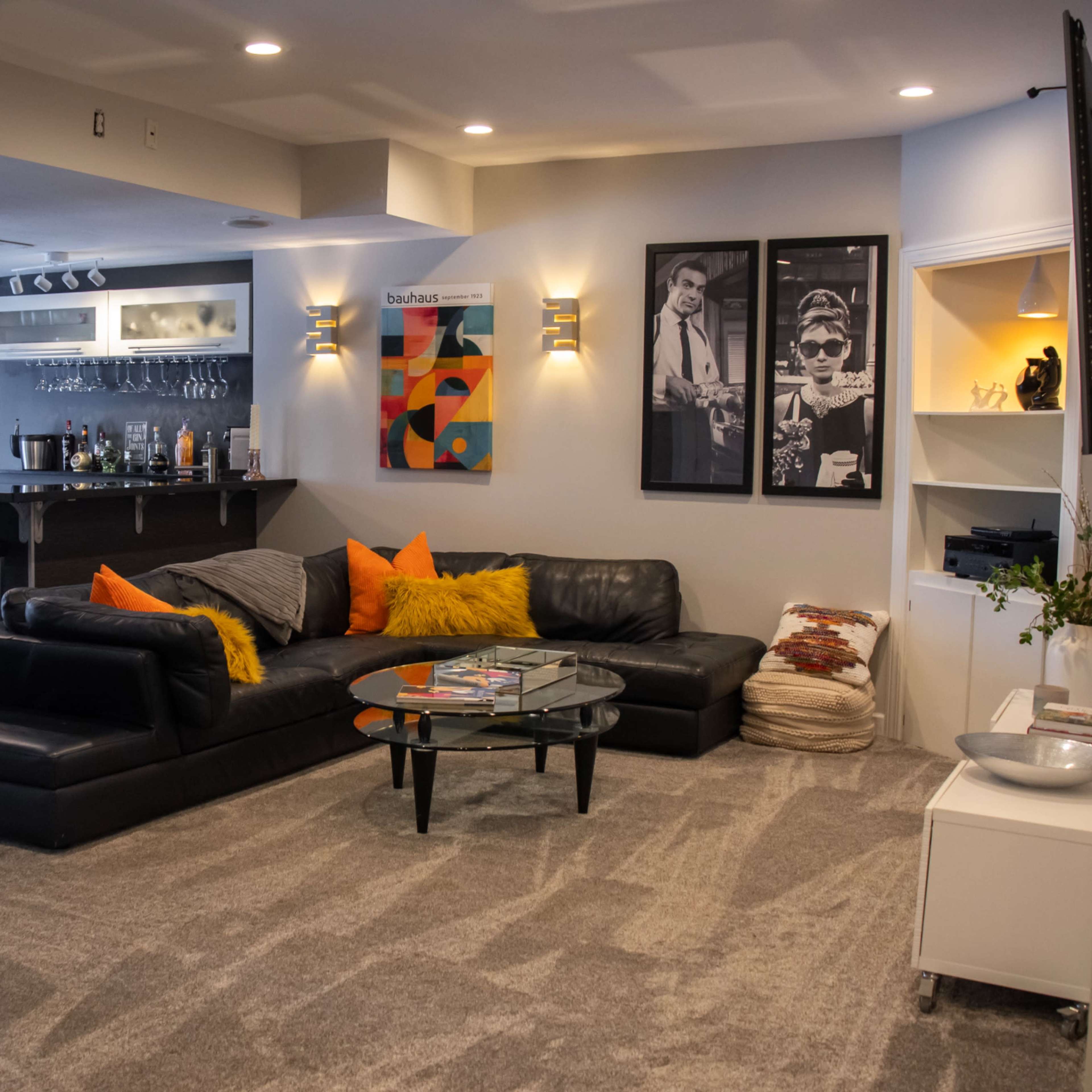XL Multi-use Space with Post-Modern Art-Deco Speakeasy, Theater, Bar, Diner, Full Bath & more Image in Brecksville, Brecksville, OH