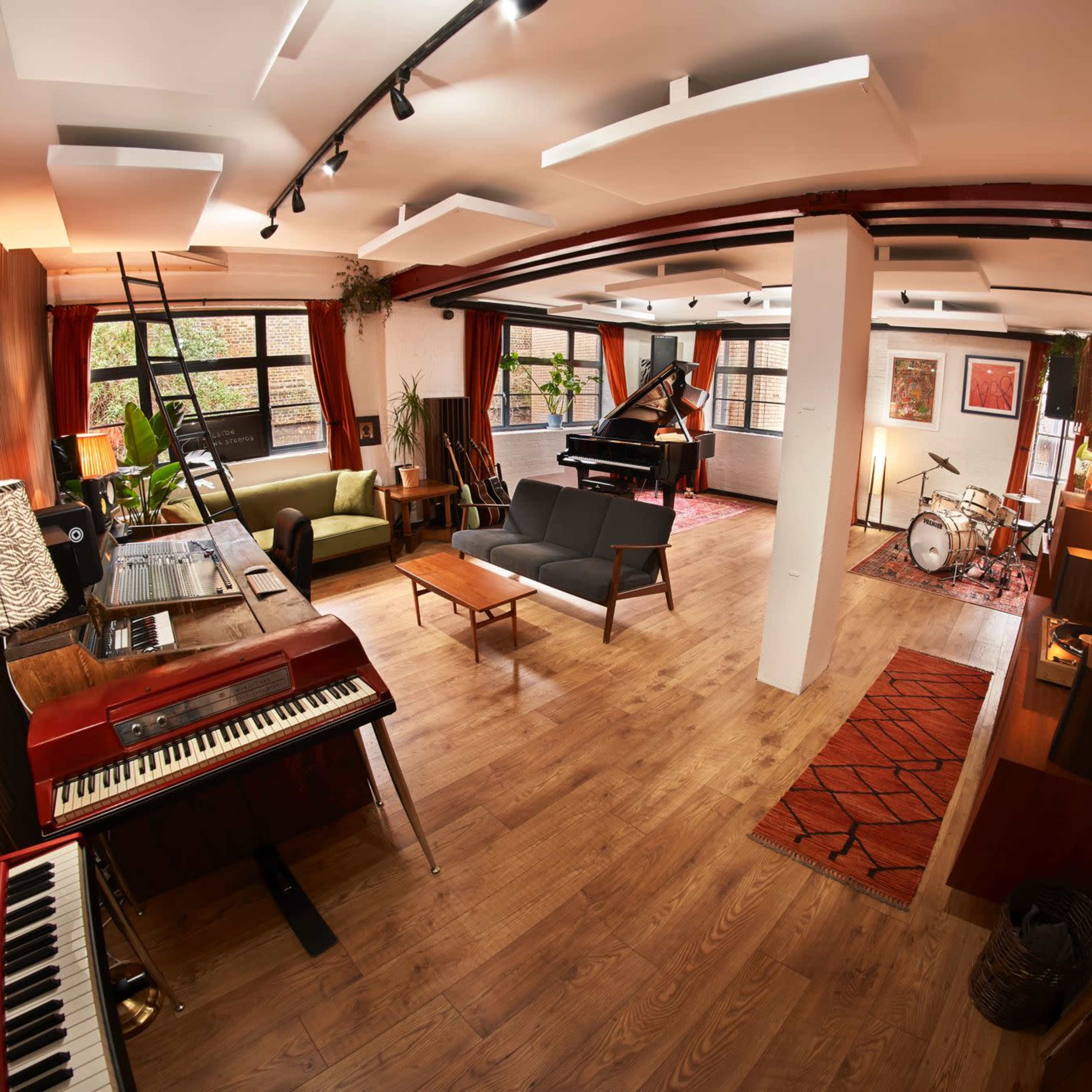 East London Daylight Music Recording Studio Image in Hackney, London, England