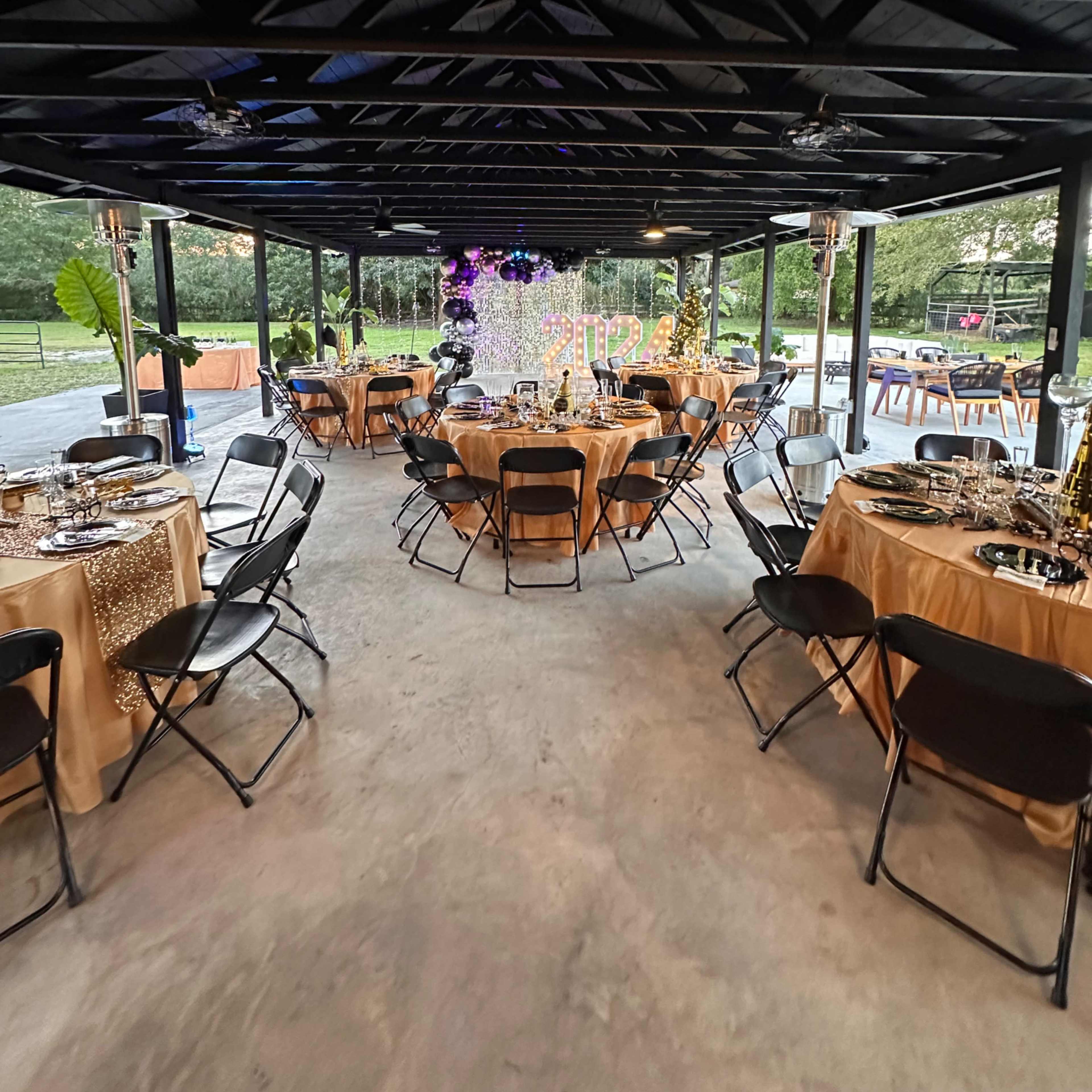 Charming Outdoor Oasis with Spacious Gazebo – Ideal for All Events Under the Sun! Image in Davie, Davie, FL