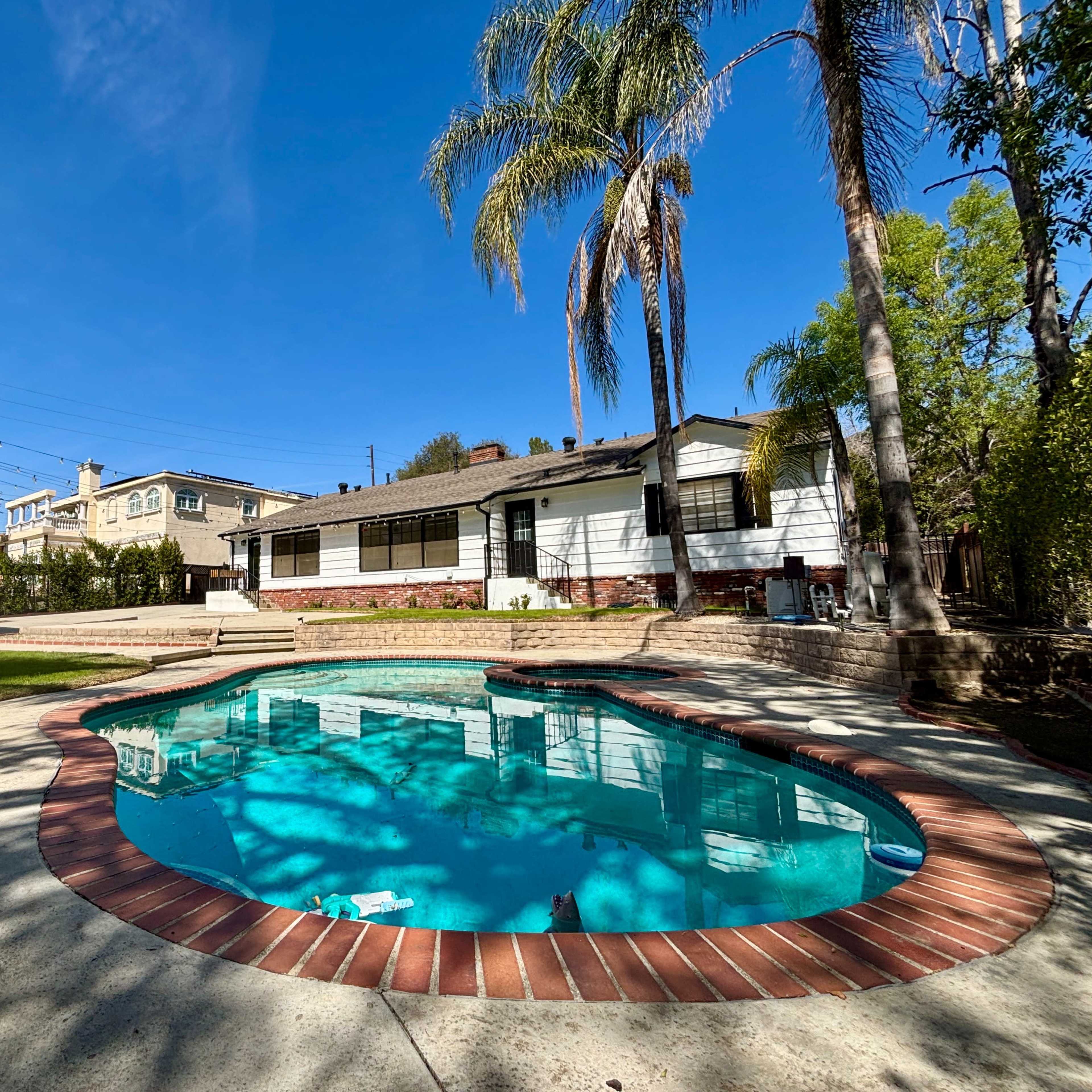 California Ranch-Style Home with Pool, Large Backyard & Tons of Parking Image in La Cañada Flintridge, La Cañada Flintridge, CA