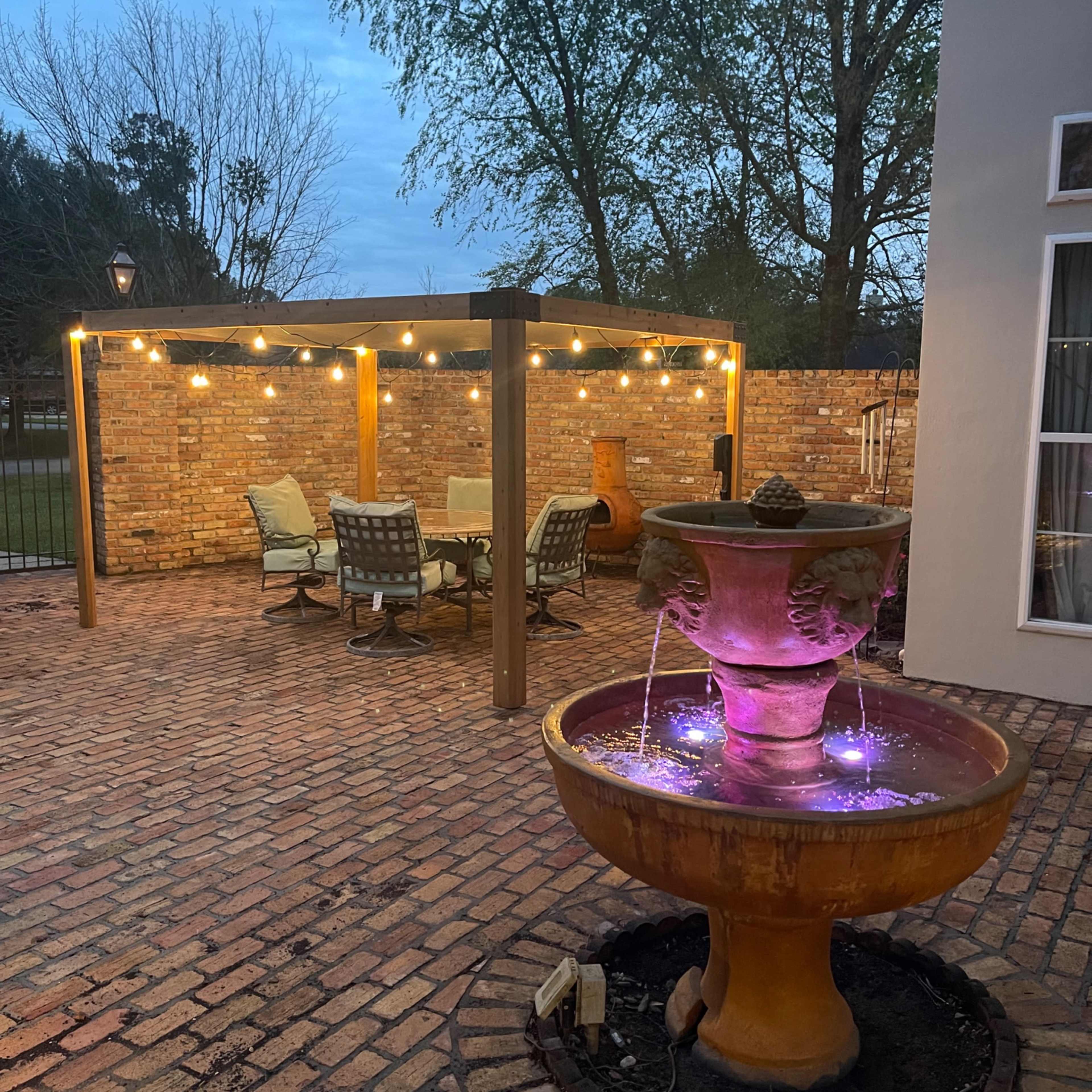 Southern Grand Home with Courtyard Image in Mandeville, Mandeville, LA