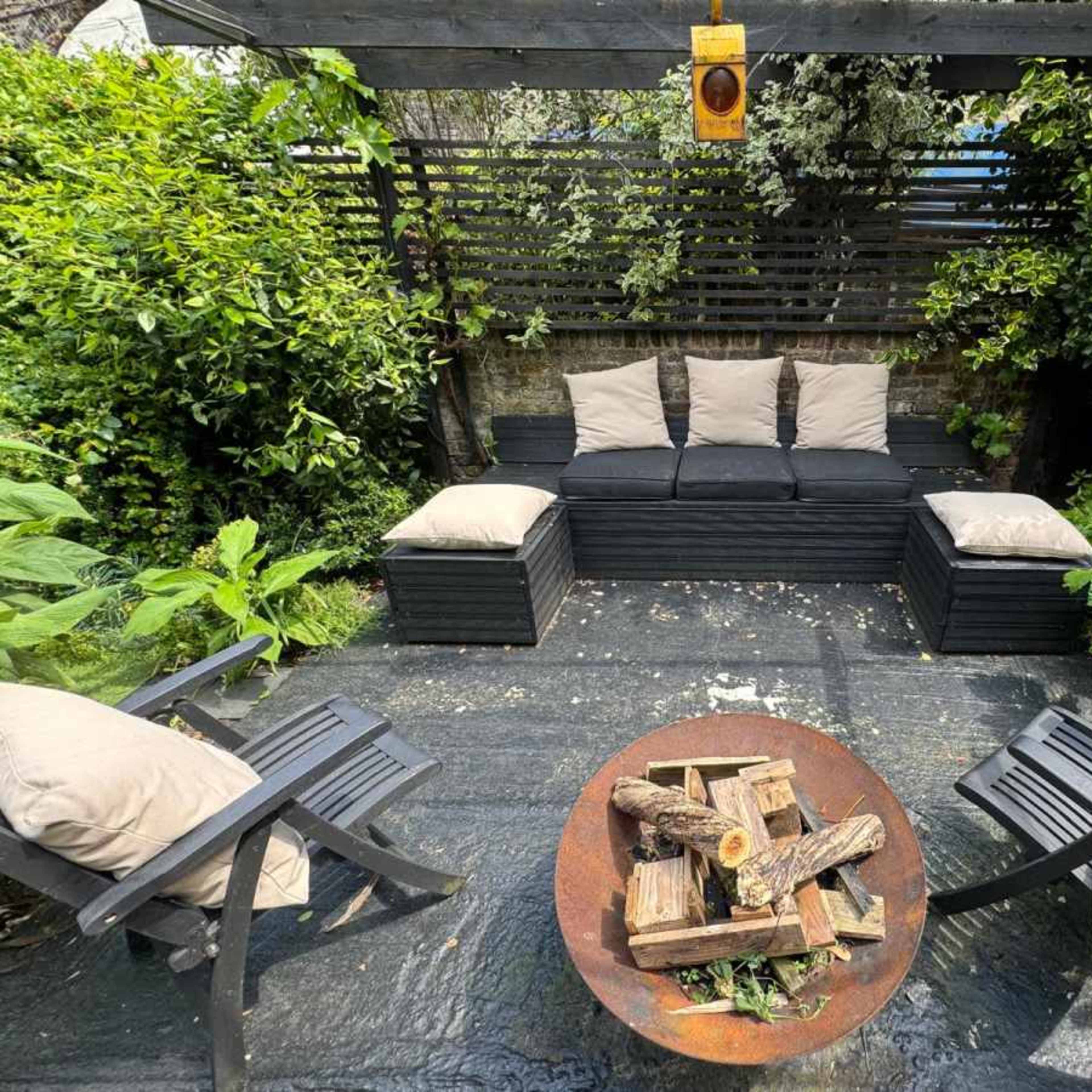 Period Georgian Grade II Listed 3 Bedroom House London Image in London, London, England