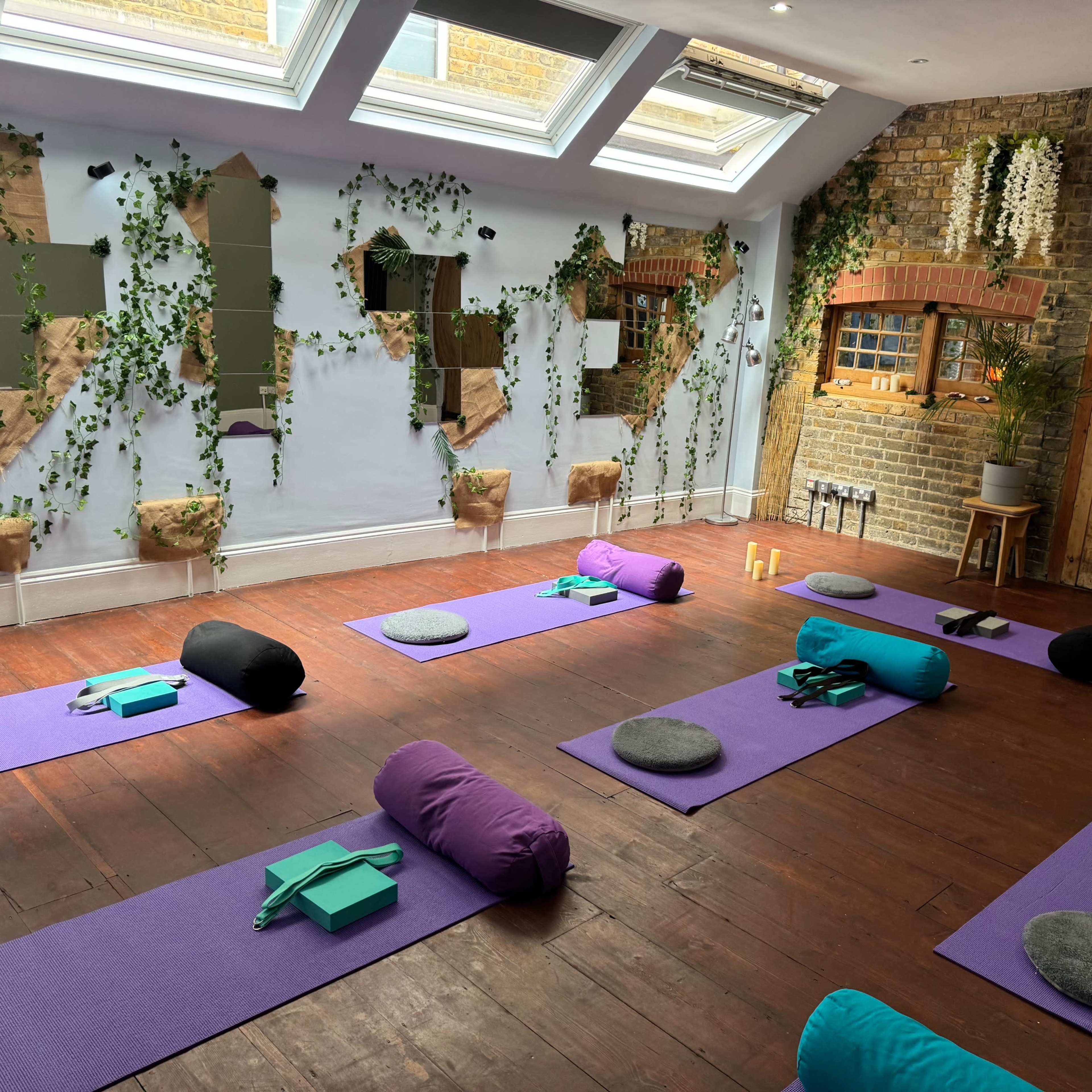 Rustic Studio Space in converted Coach House Image in Twickenham, Twickenham, England