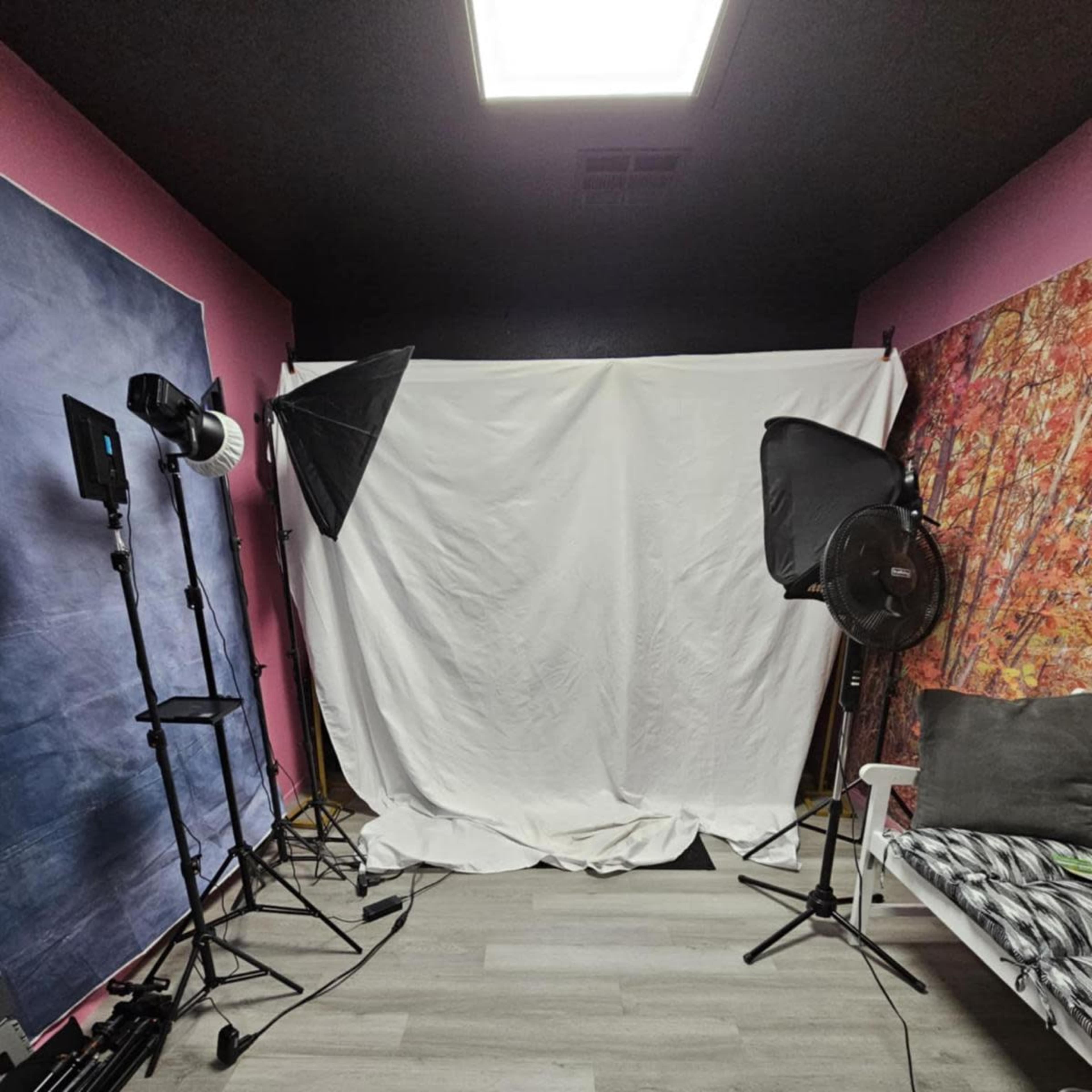 Swanky Upscale Studio located in the Southeast of Las Vegas Image in Paradise, Las Vegas, NV