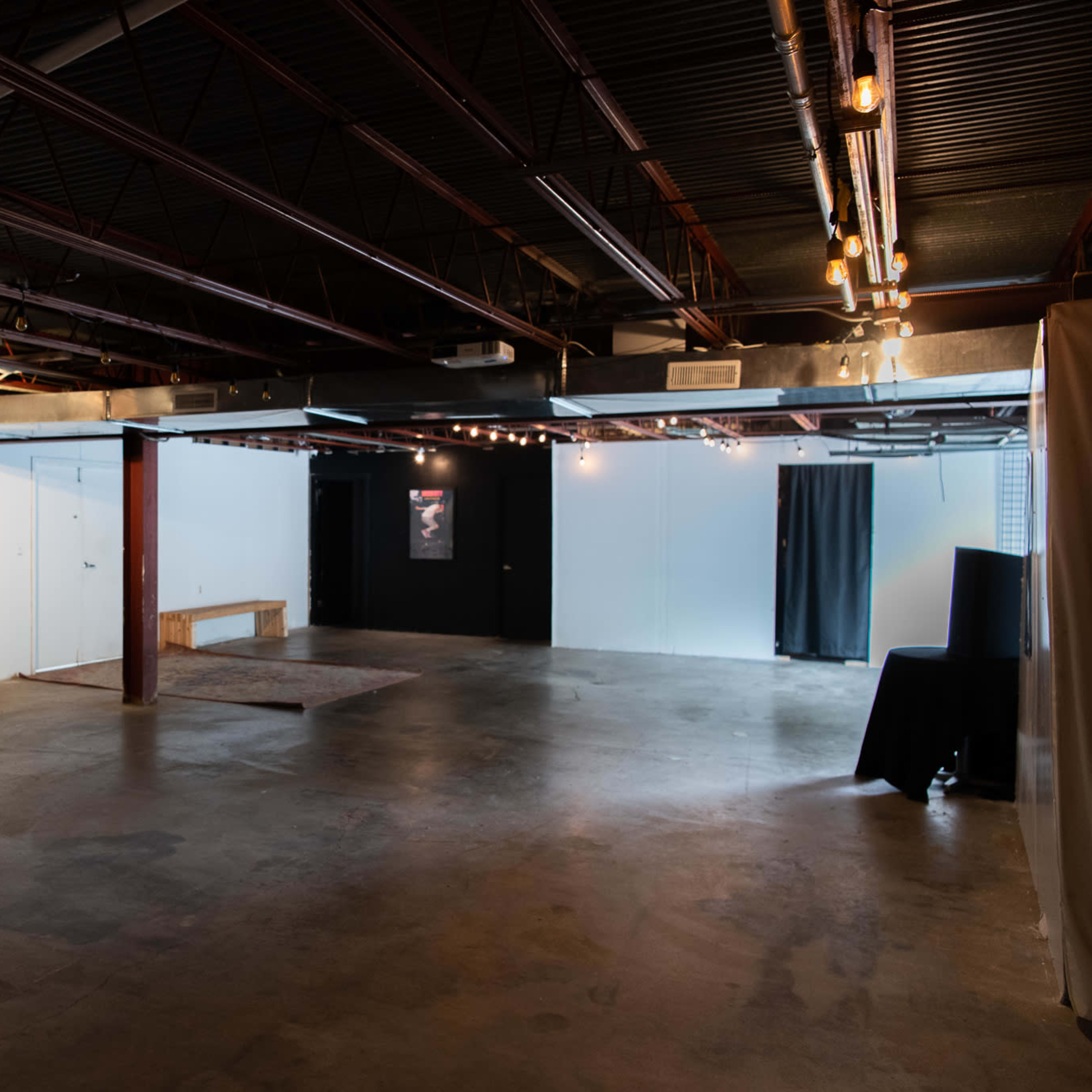 Spacious 1200 sq ft Venue with Garage Door Access - Perfect for Events and Creative Gatherings! Image in Nashville, Nashville, TN