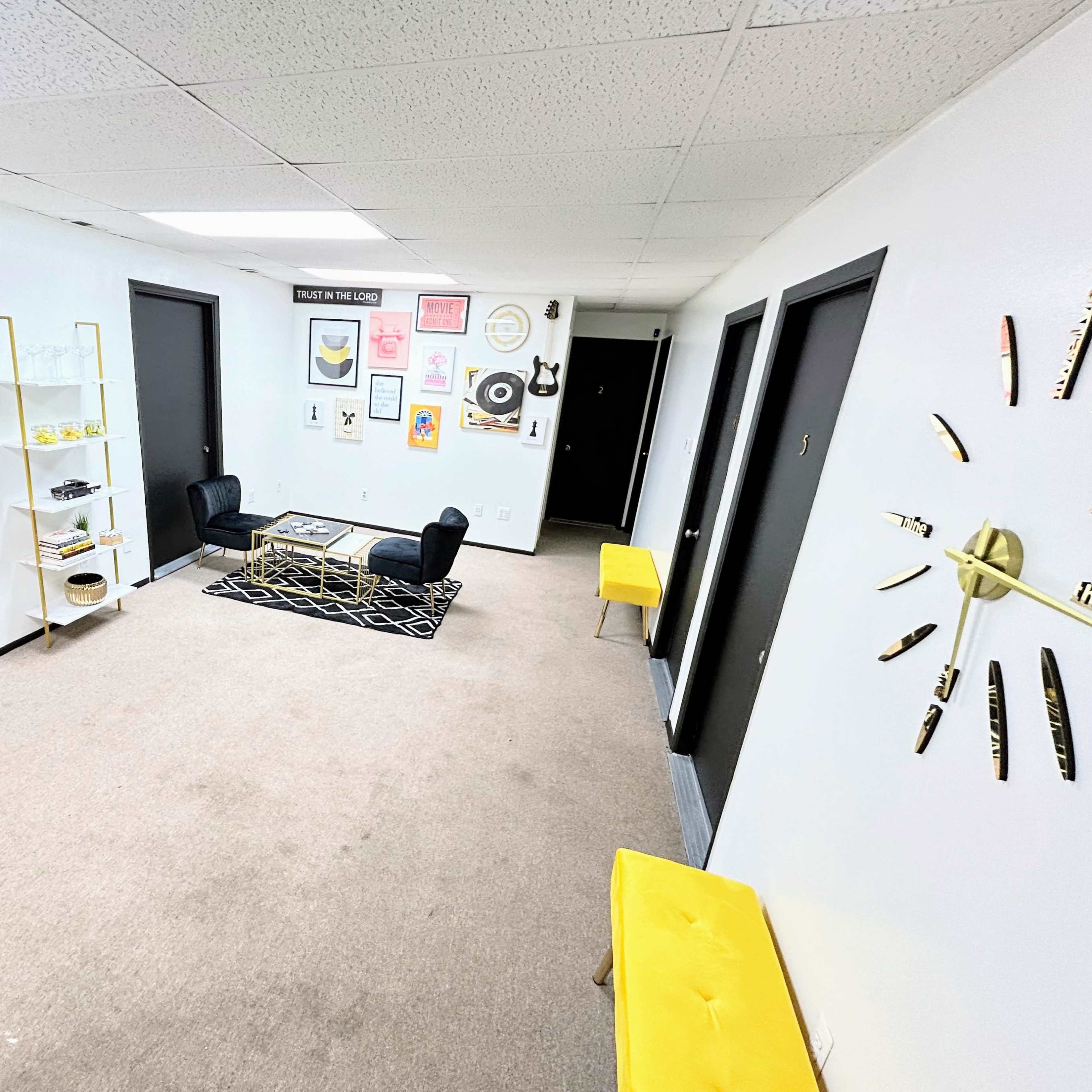 Living Room Vibe: Your Unique Gathering Spot Image in St. Clair Shores, St. Clair Shores, MI