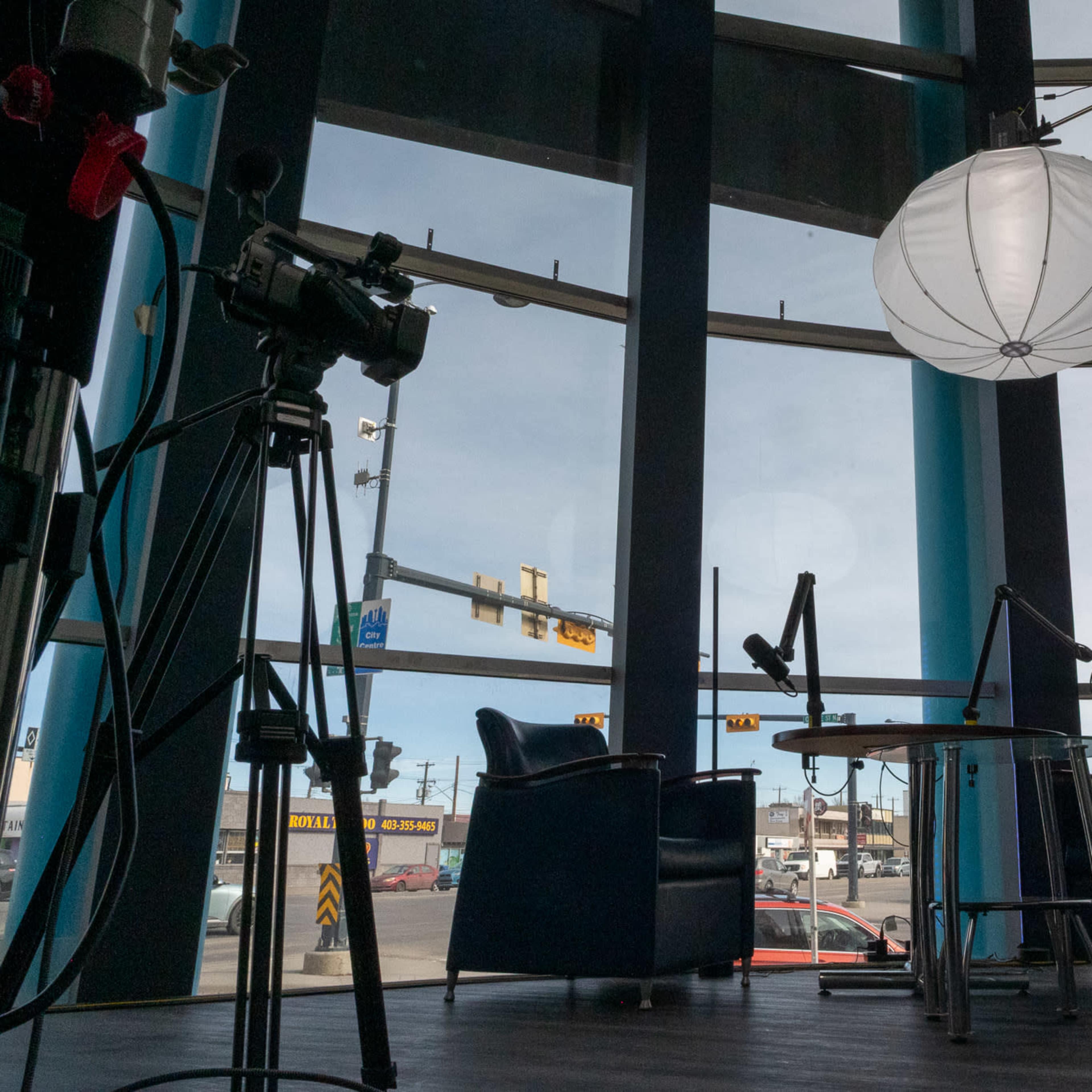 21 ft high ceiling TV station style Video studio Image in Calgary, Calgary, AB