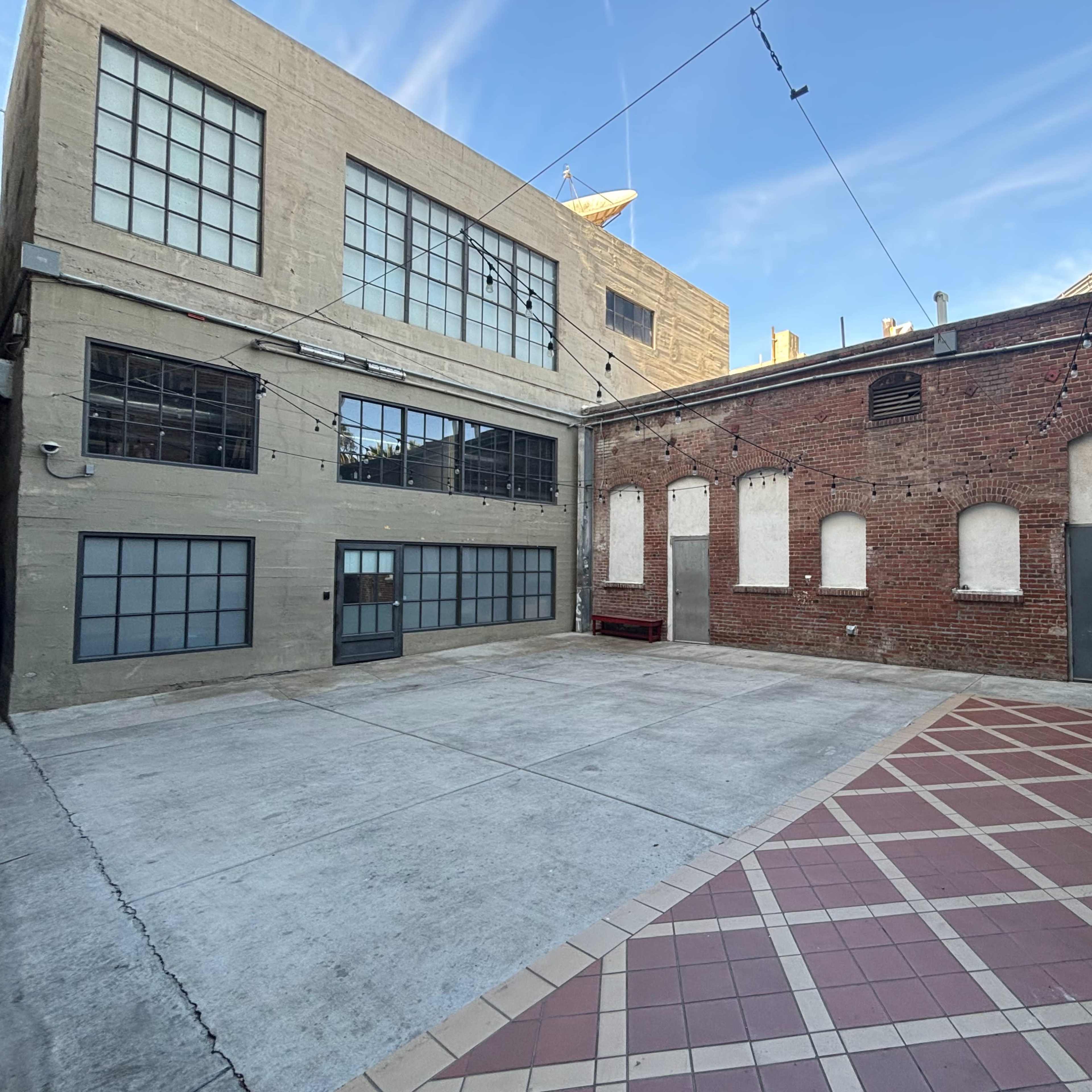 DTLB Bistro + Courtyard WOW Space! Image in Downtown, Long Beach, CA