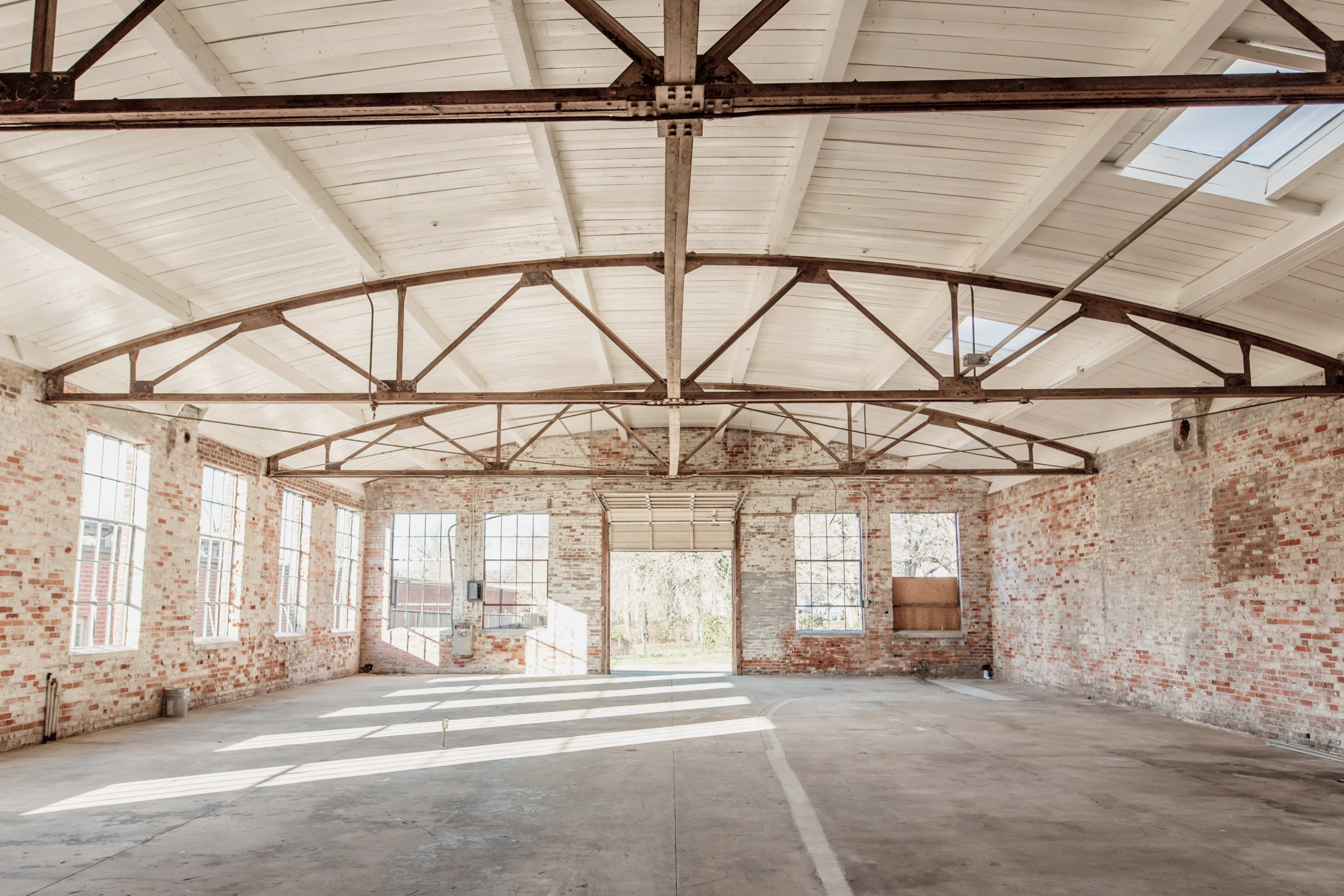 10 Best Warehouses & Commercial Spaces for Rent Near Me | Peerspace