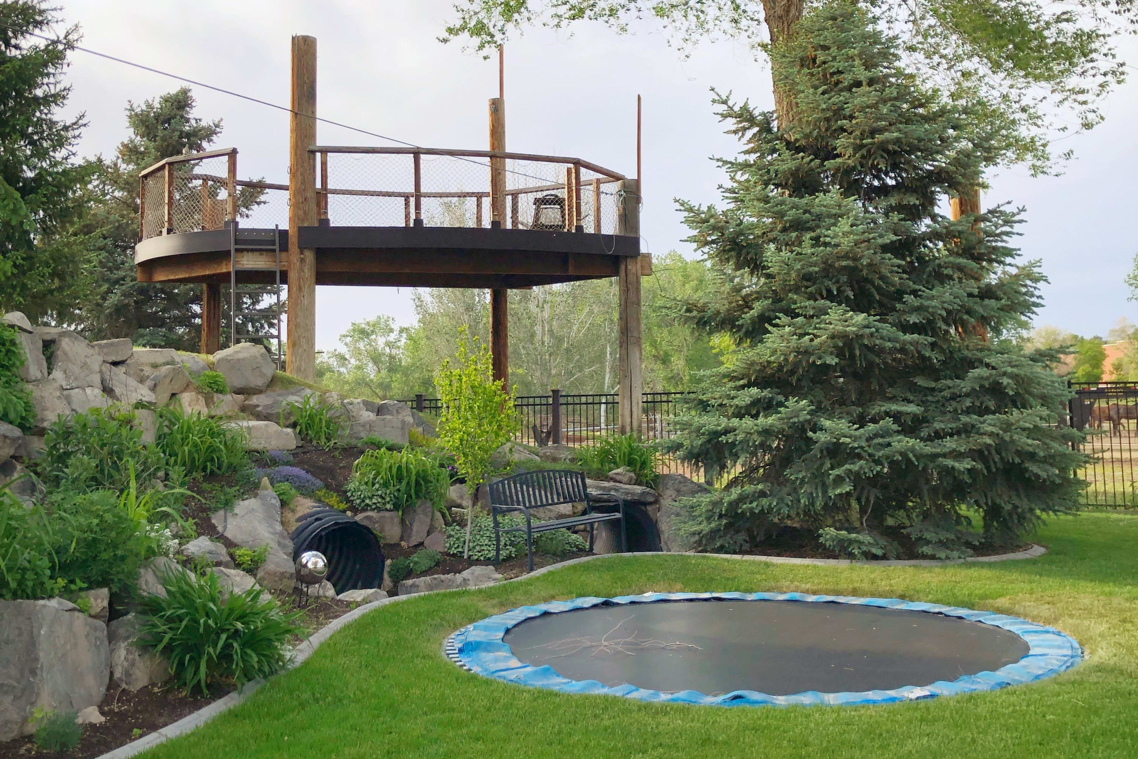 The Best Spaces with Trampolines For Rent By The Hour in Topanga
