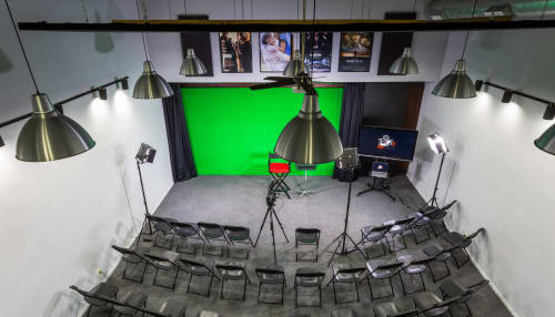 Unique Green Screen Studios For Rent Burbank Ca Peerspace