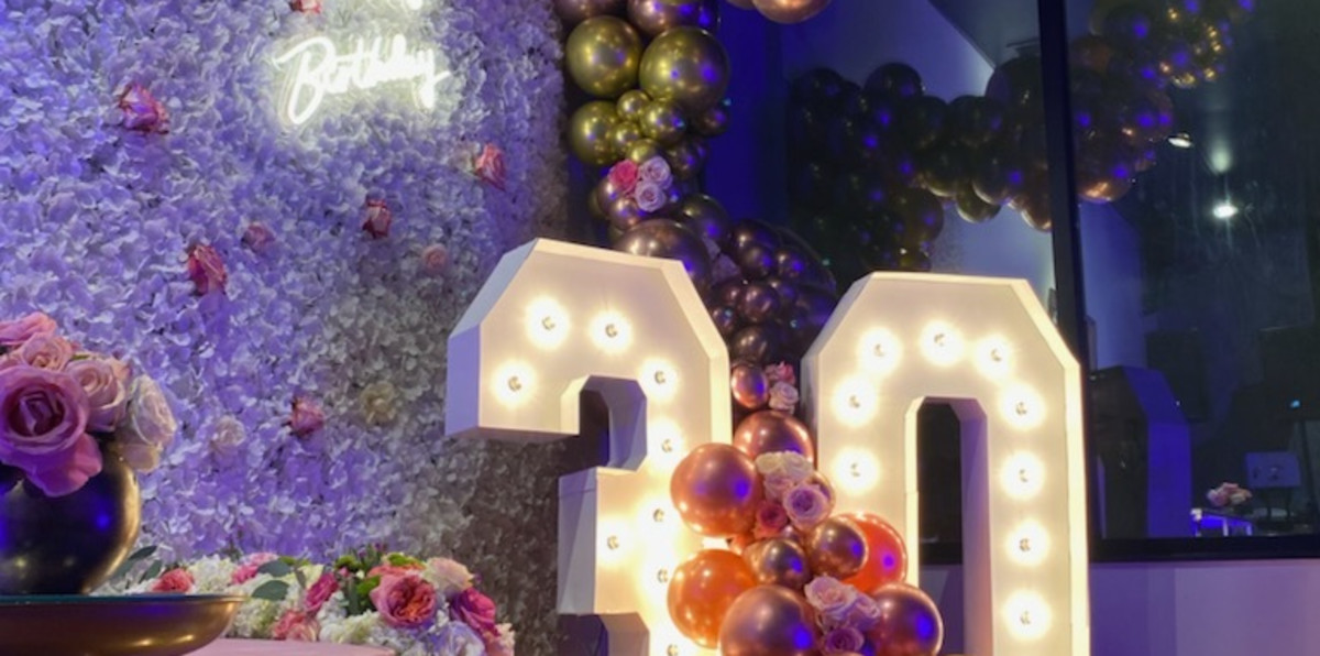 Venue 3539- Unique and Spacious Converted Storefront Loft in South Old Irving Park,ChicagoIL | Peerspace