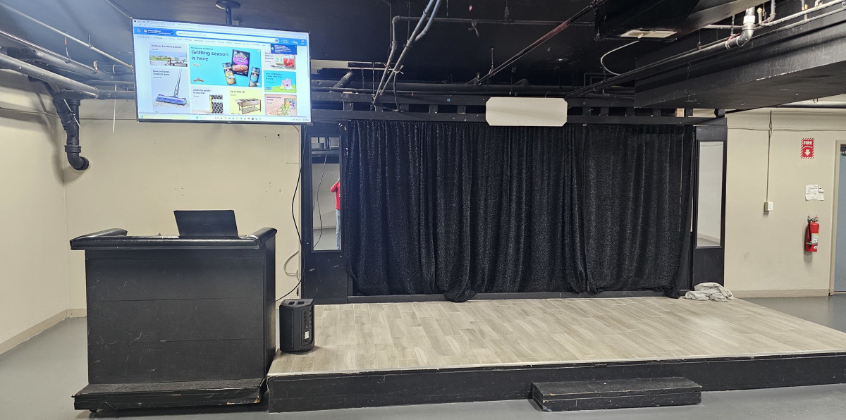 West Louisvile Venue Space in Parkland,LouisvilleKY | Peerspace