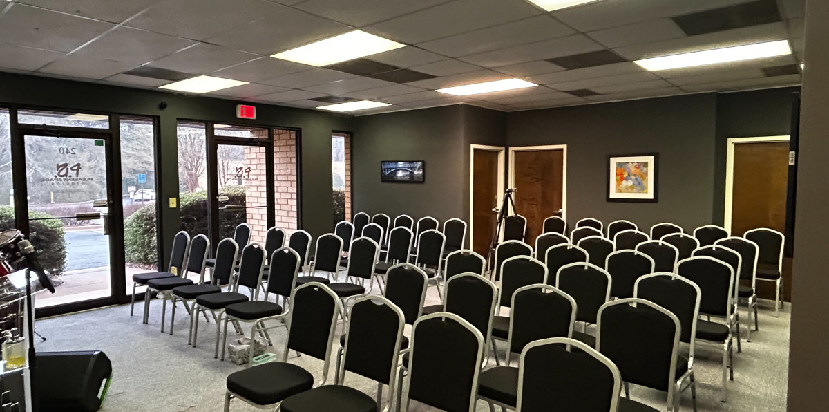 Doraville Perfect Sized Office and Conference Space in Gwinnett Village,DoravilleGA | Peerspace