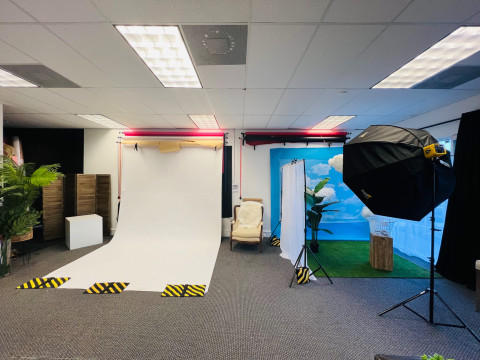 Spacious Studio Space, Tampa, FL | Production | Peerspace