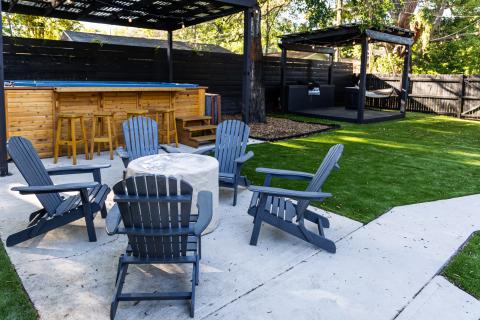 Centrally located turfed yard perfect for your outdoor event., Tampa ...