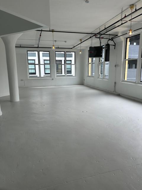 Glorious Industrial Loft style Penthouse - Apartments for Rent in ...