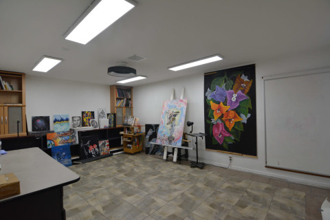 Working Art Studio located in Houston, Houston, TX | Production | Peerspace