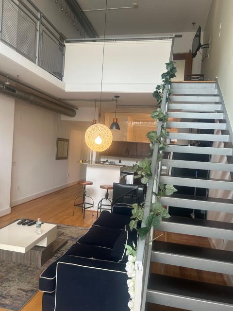 Curated visual reference: Luxurious Loft Penthouse Columbia Heights Washington Dc Dc Photo Inspiration